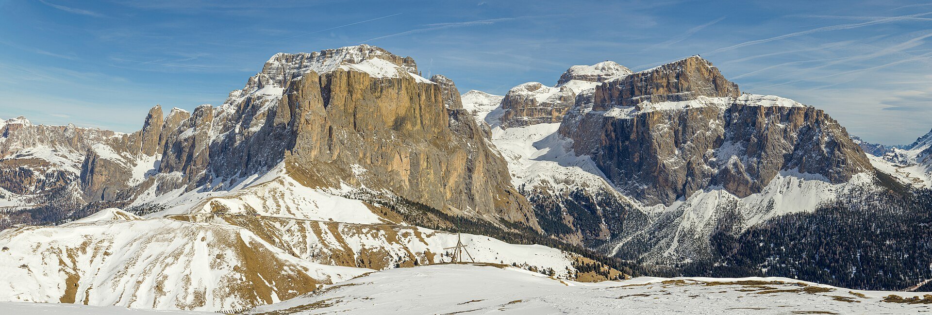 Sellagruppe-von-S_den-Col-Rodella.jpg