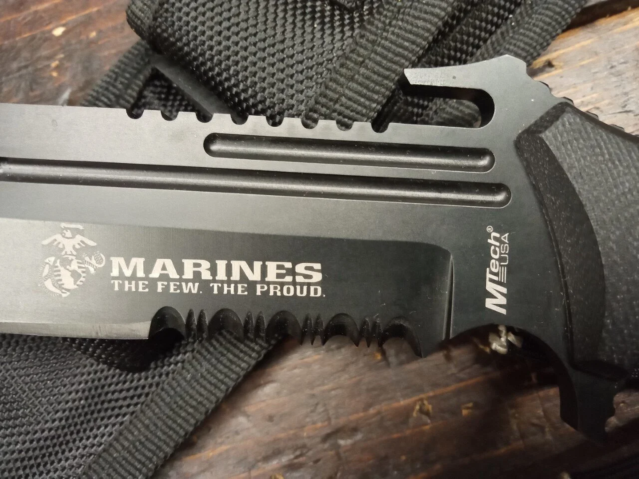 Marine combat knife 2.jpg