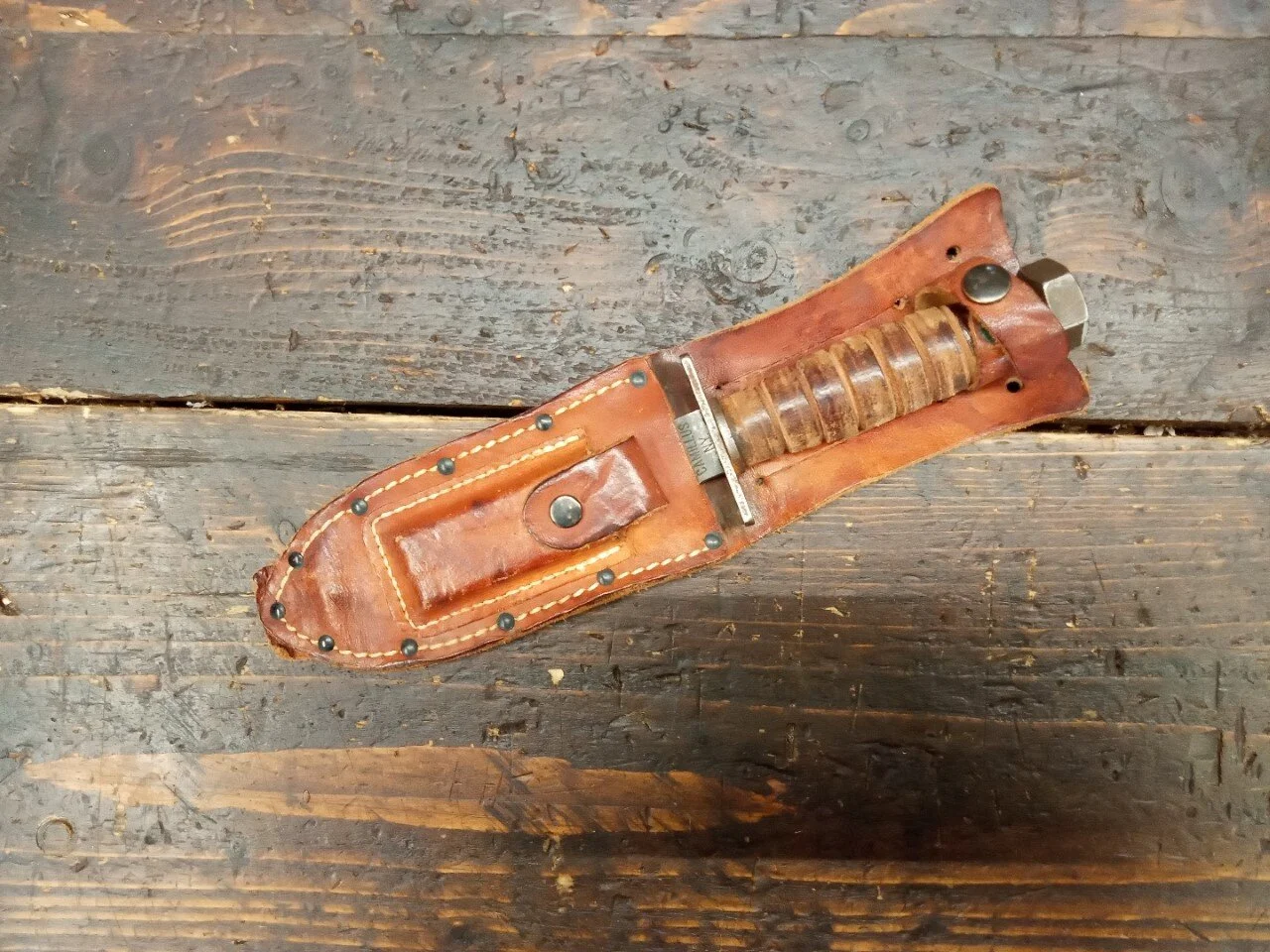 Hunting Knife 3.7.jpg