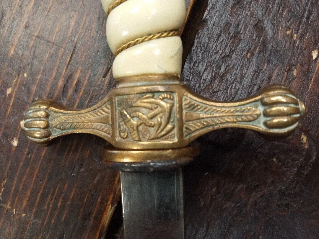 German Naval officers dagger 4.jpg