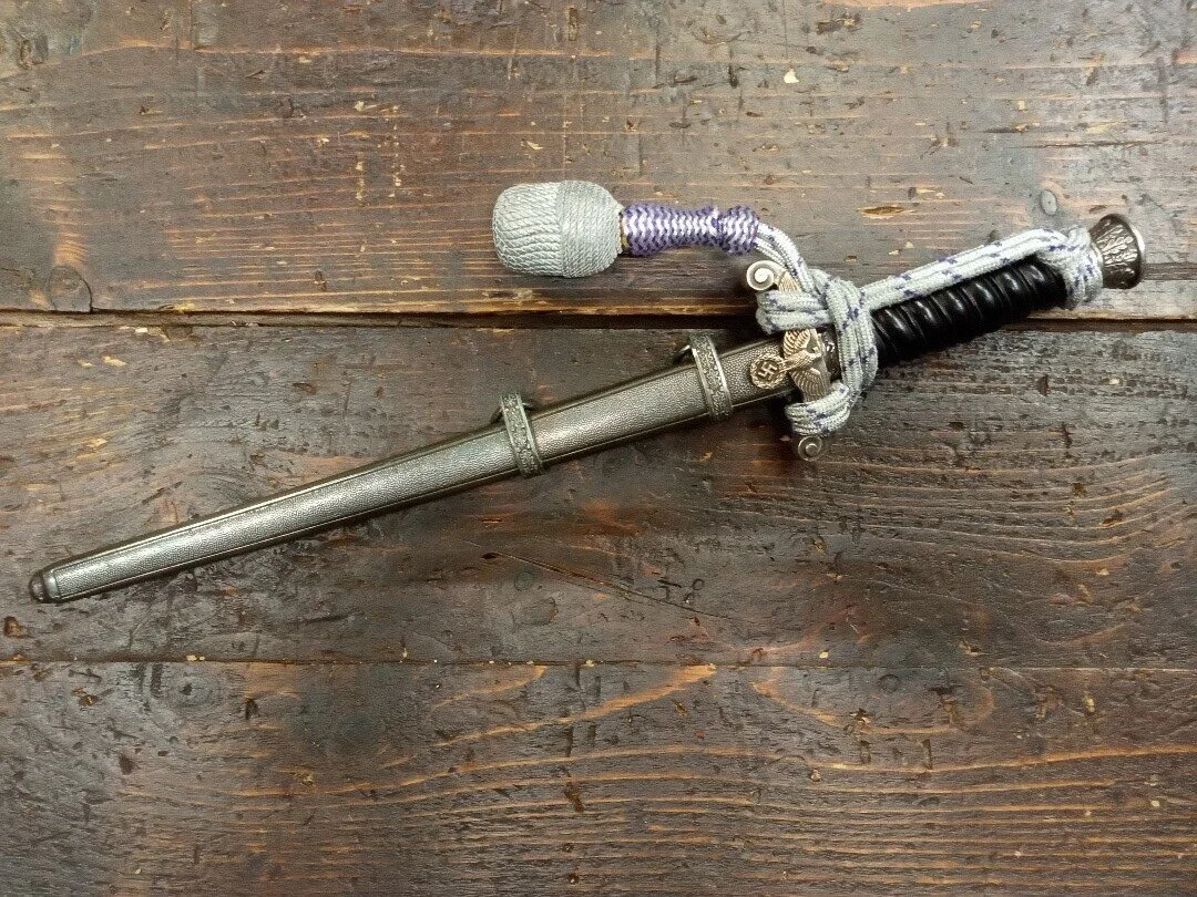 Army officer ww2 dagger.jpg