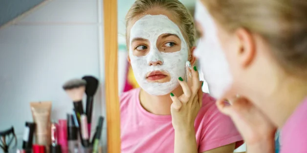  Check out this great article on the Huffington Post about social media and the effects on self image in teens.