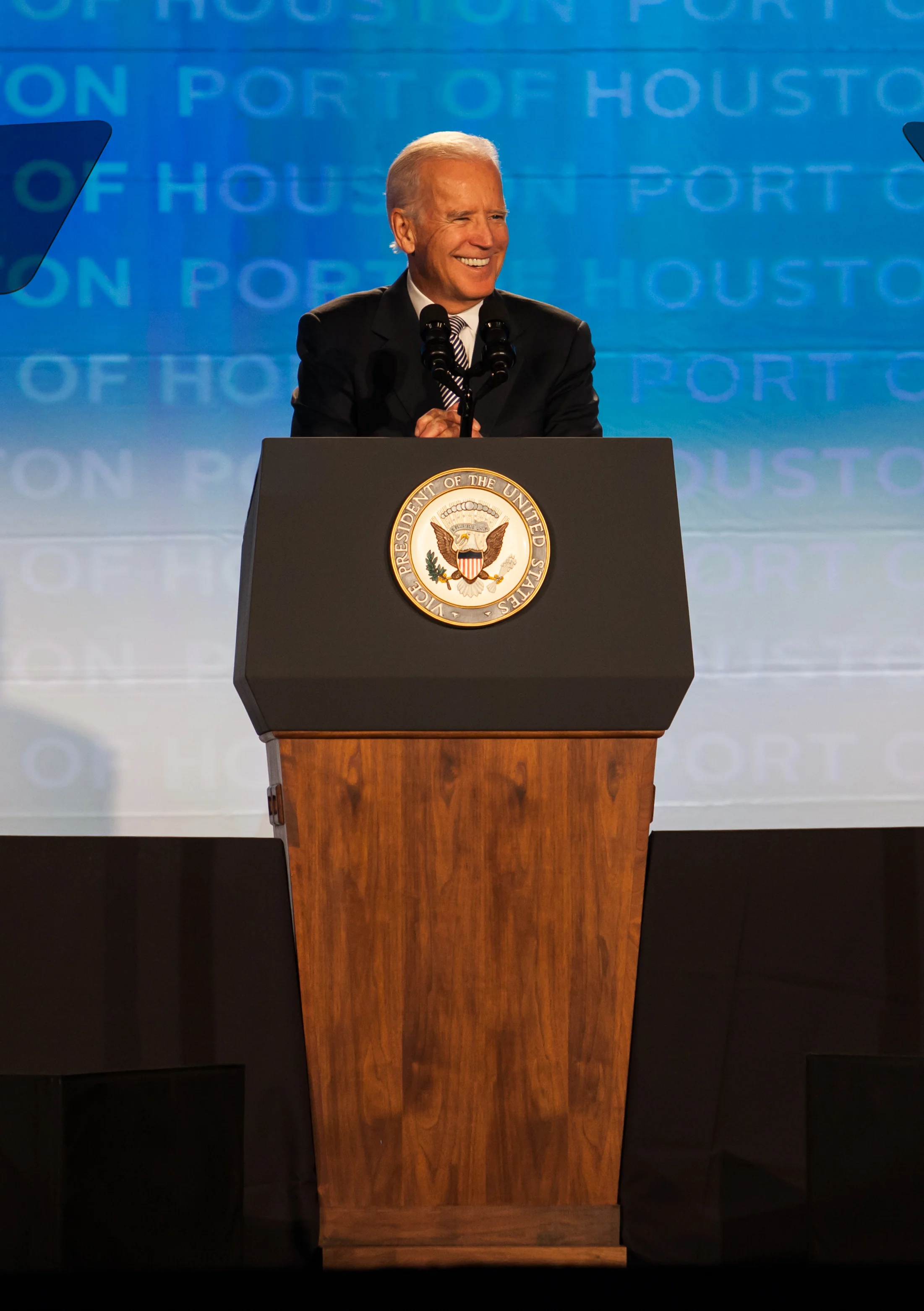 aapahouston_biden.jpg