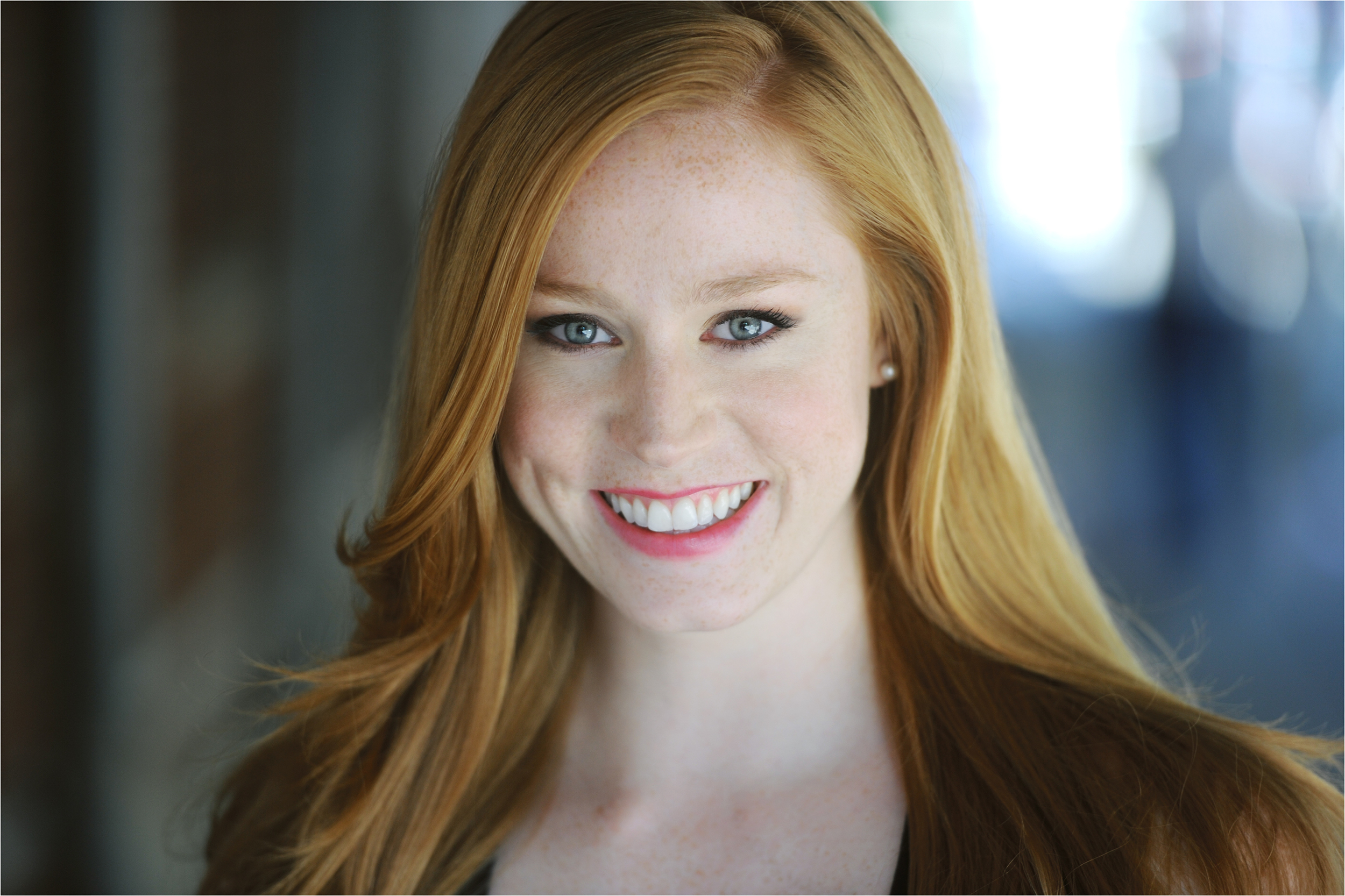 Lauren Hayden Headshot.jpg