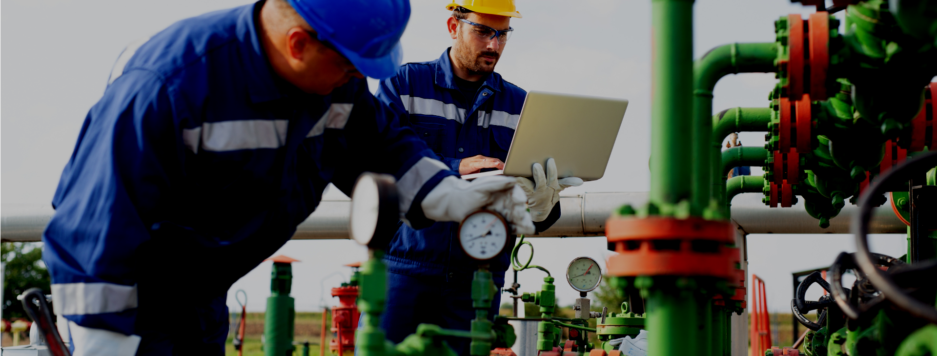 Oil-Gas-Hero-1920x729.png