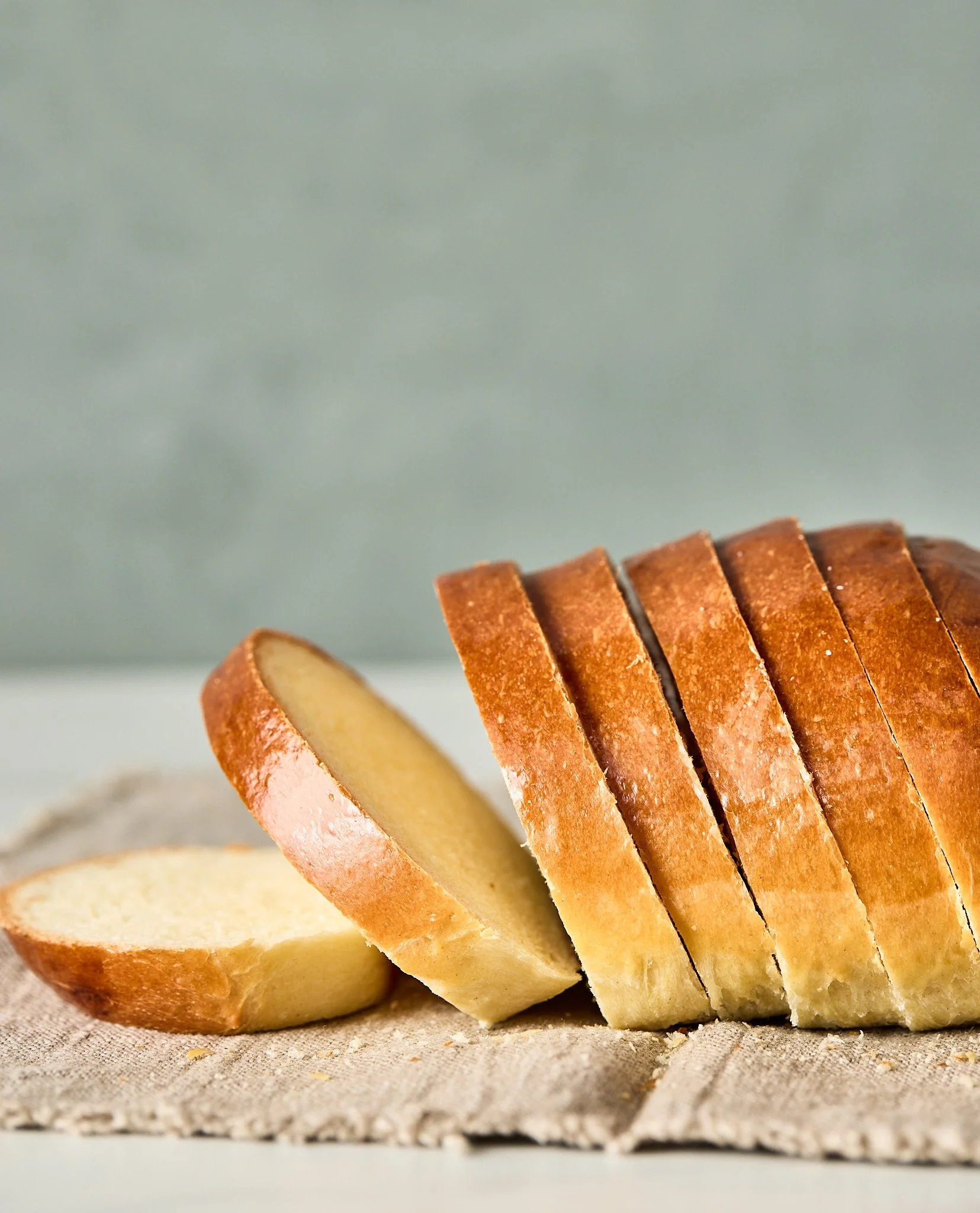 SmallBatchBreads_ClassicBriocheLoaf_V1_11101431.jpg