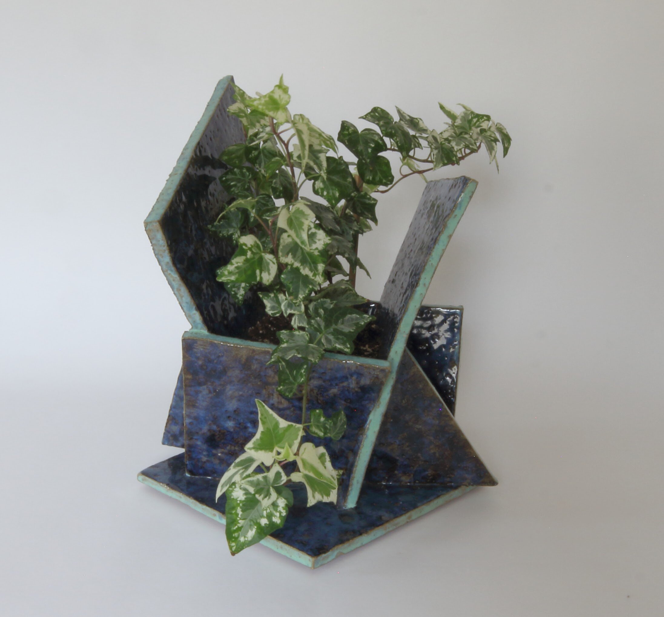 square bue ivy0000027.jpg