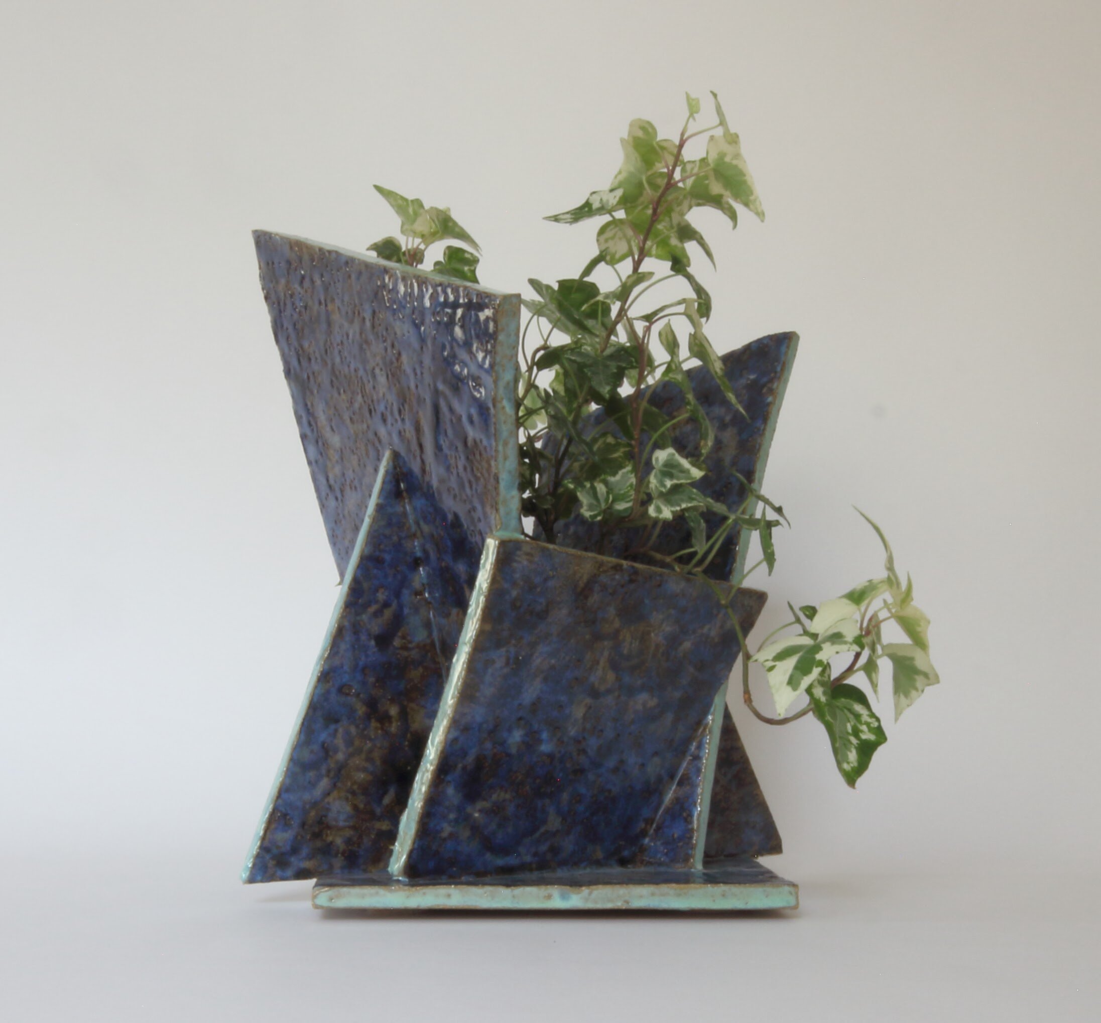 square bue ivy0000032.jpg
