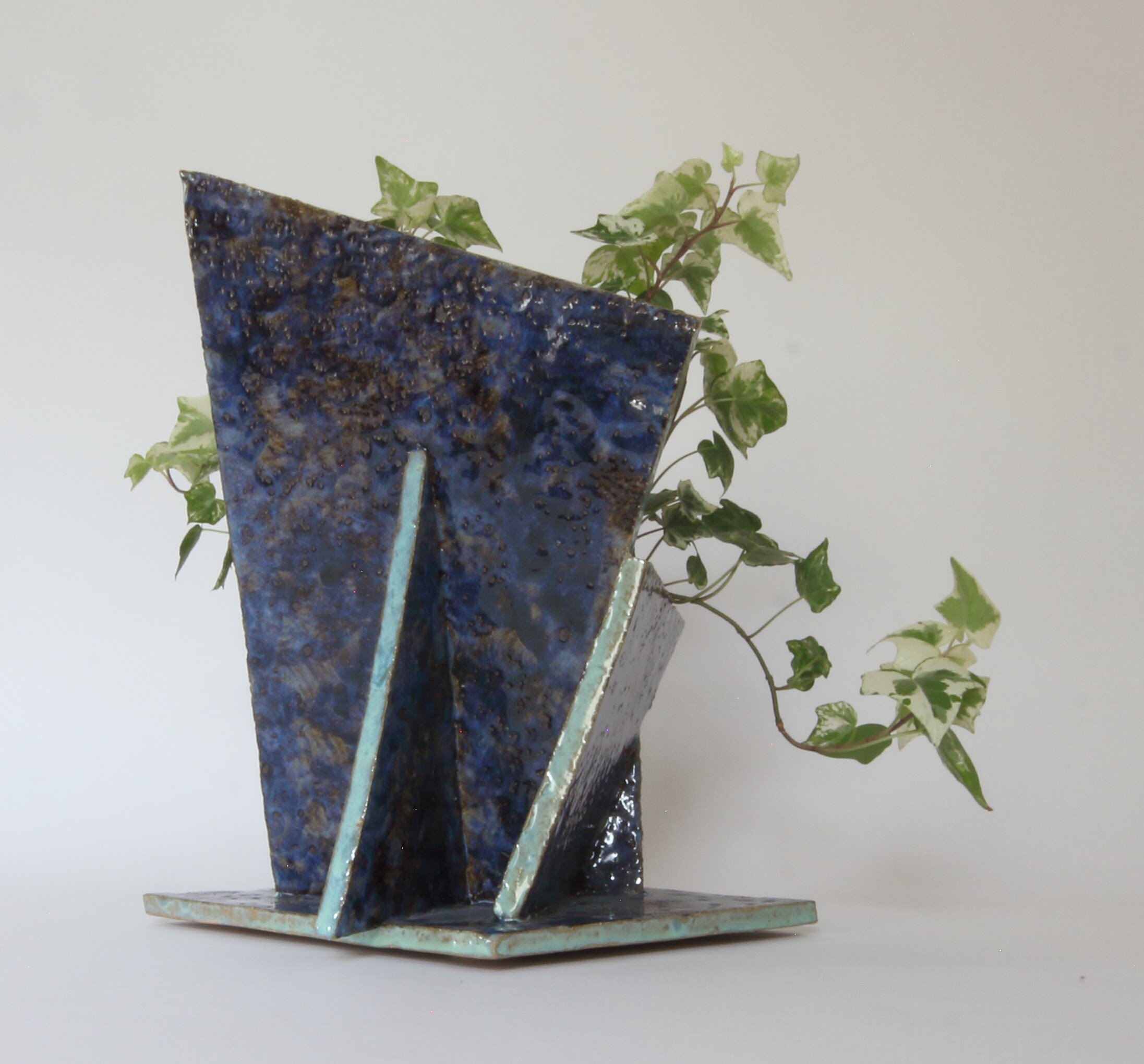 square bue ivy0000033.jpg