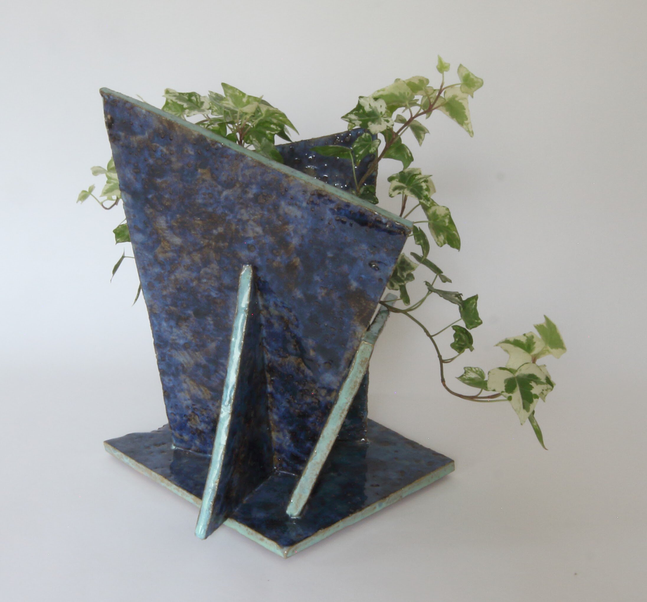 square bue ivy0000037.jpg