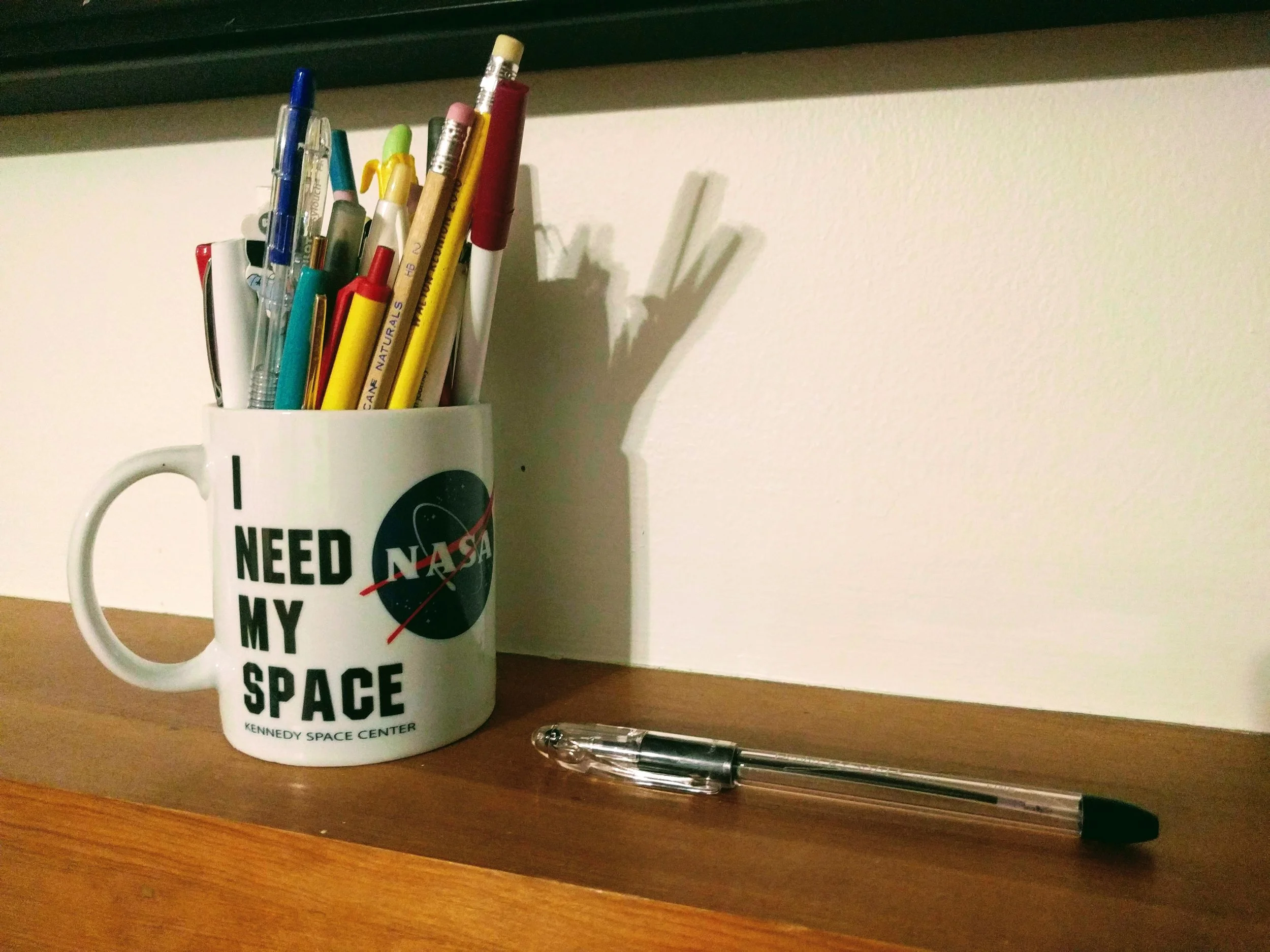 Before....(mug of pens). After...(single glorious pen). 