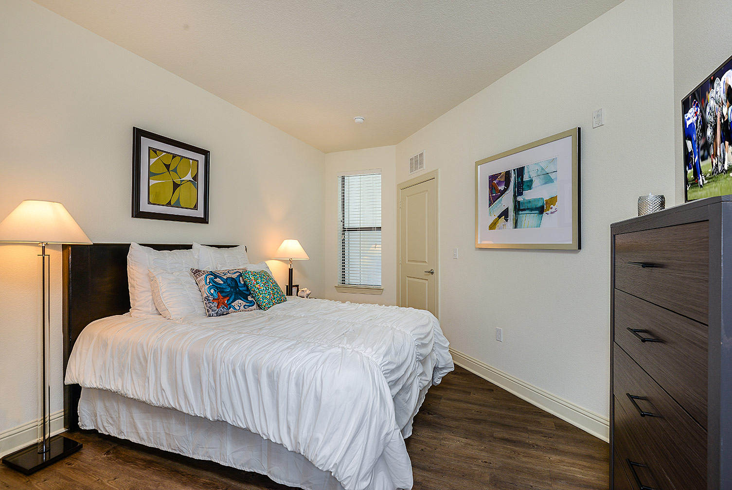 Greystar--EOS-Apartments-8579.jpg