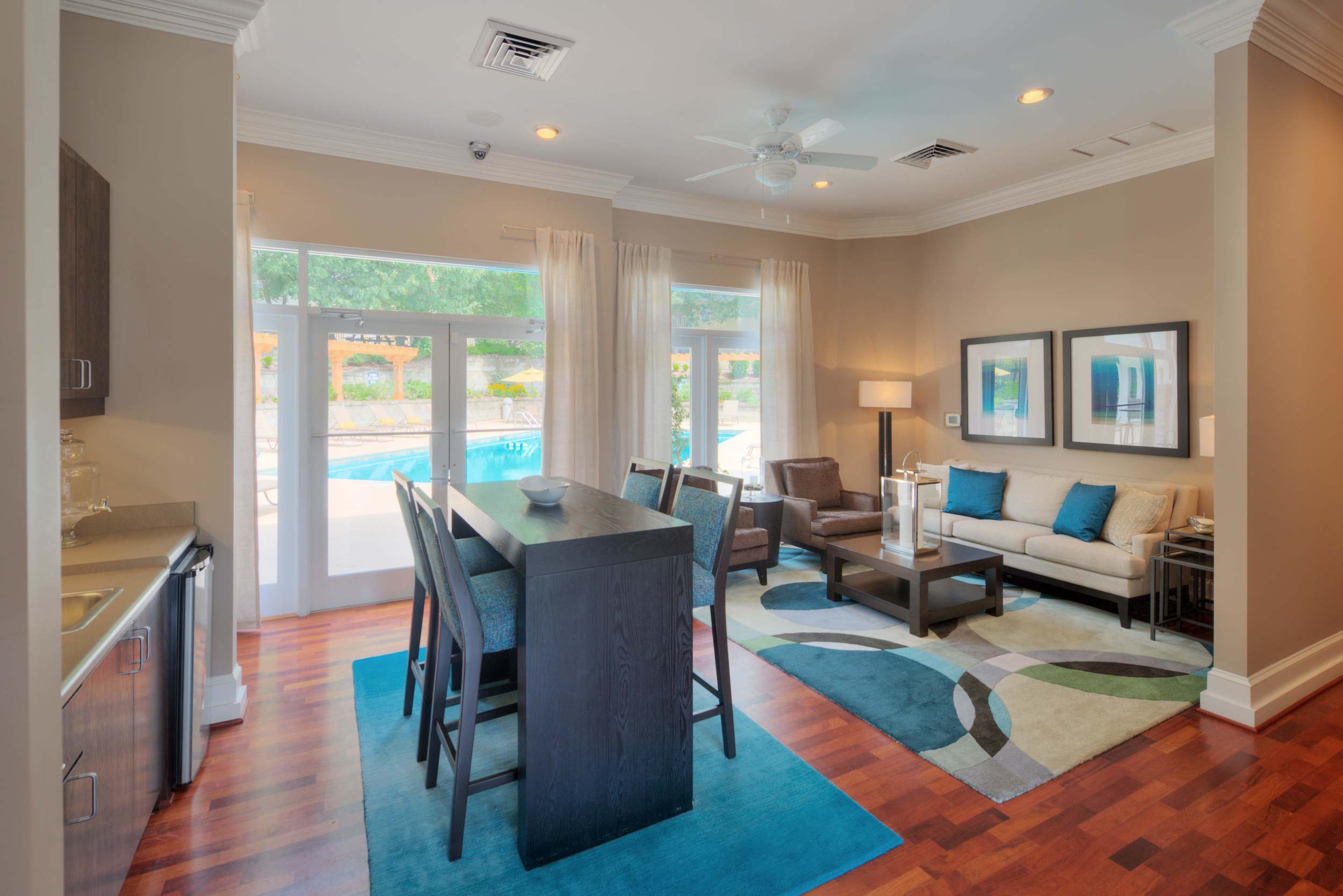 Leasing Office