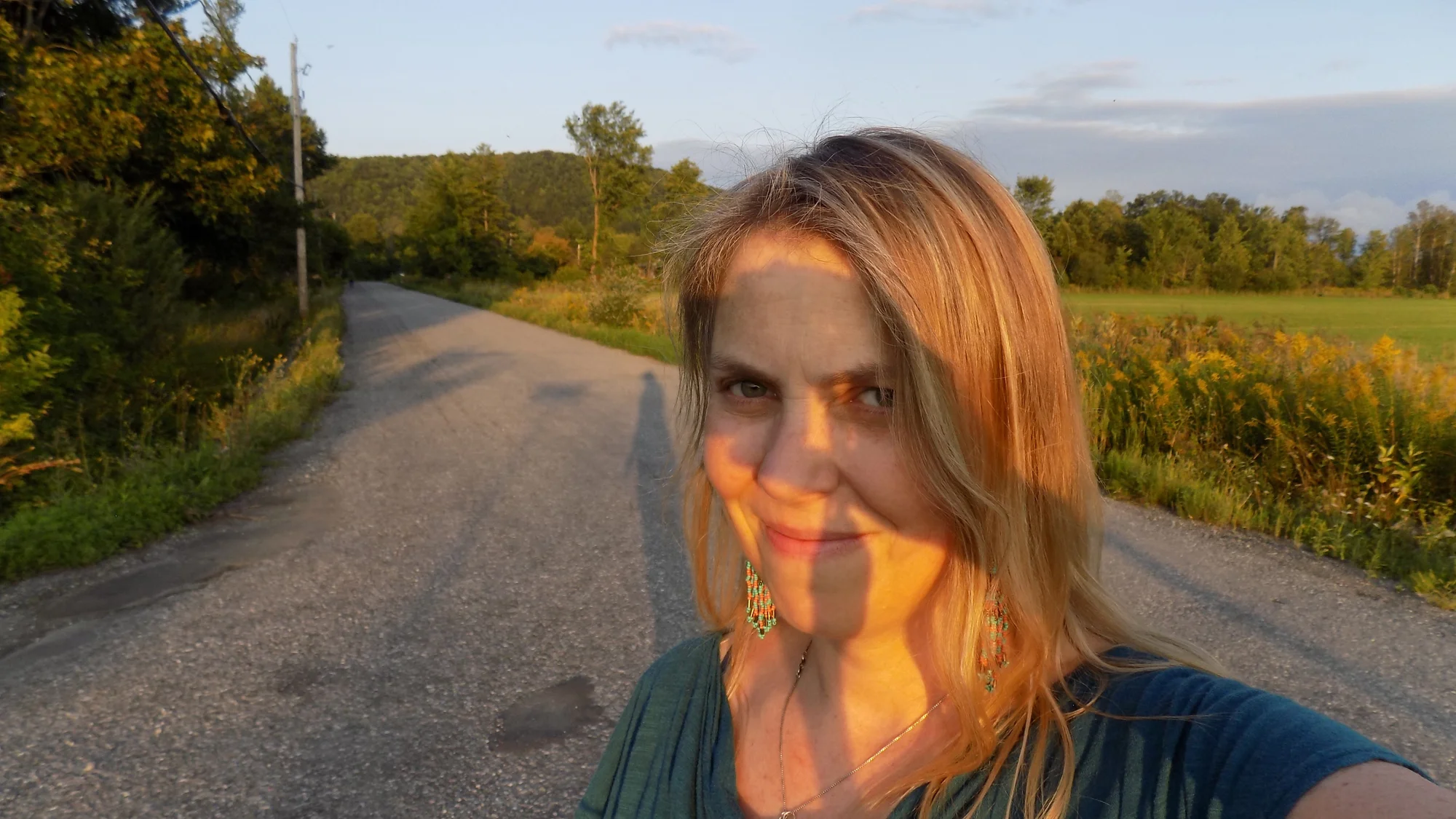 Walking ’round the neighb...Chelsea, QC
