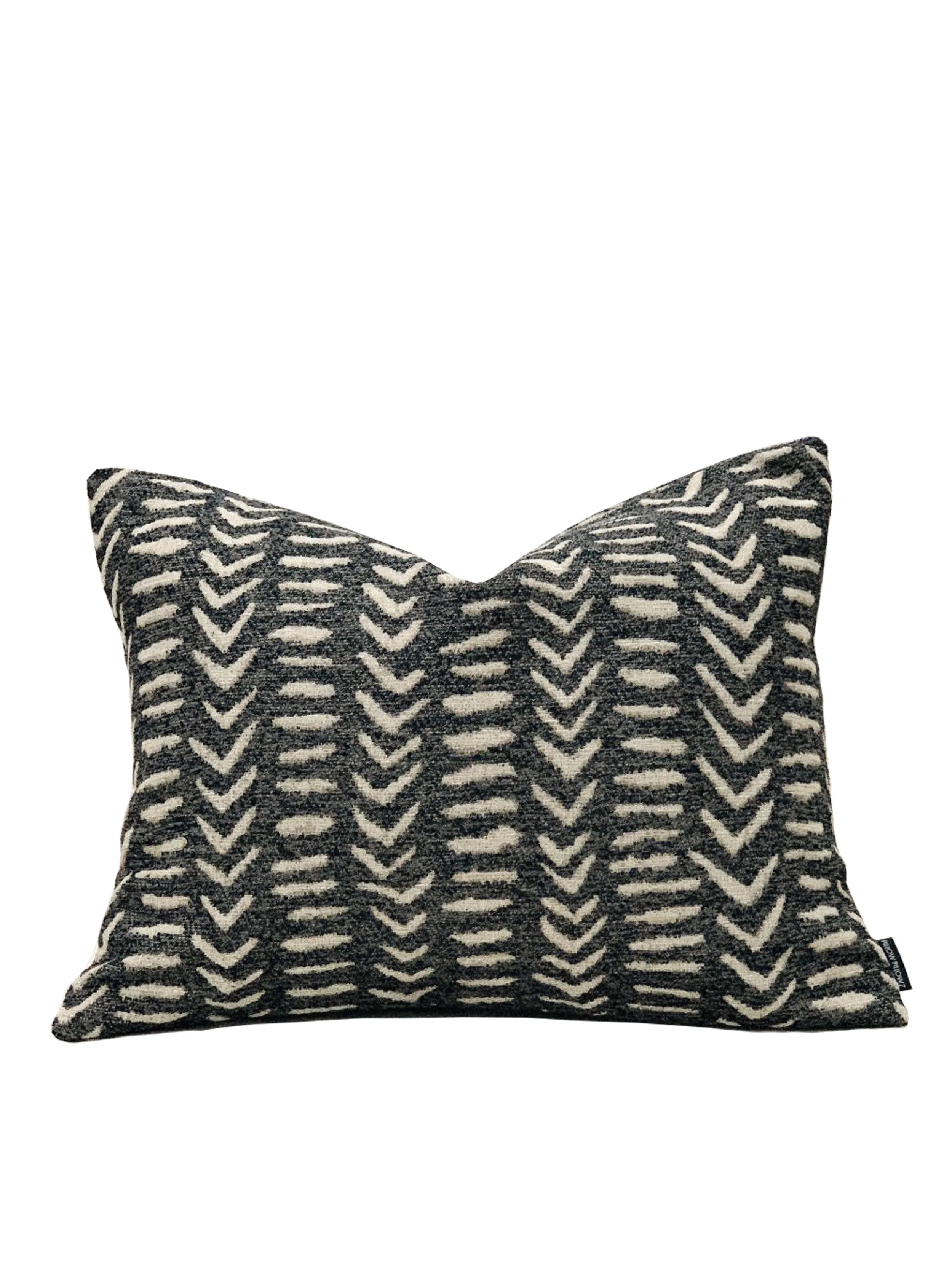 BLACK AND IVORY ETHNIC 14X20.jpg