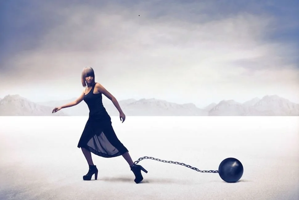 6 common limiting beliefs holding you back from pursuing a dream career or business