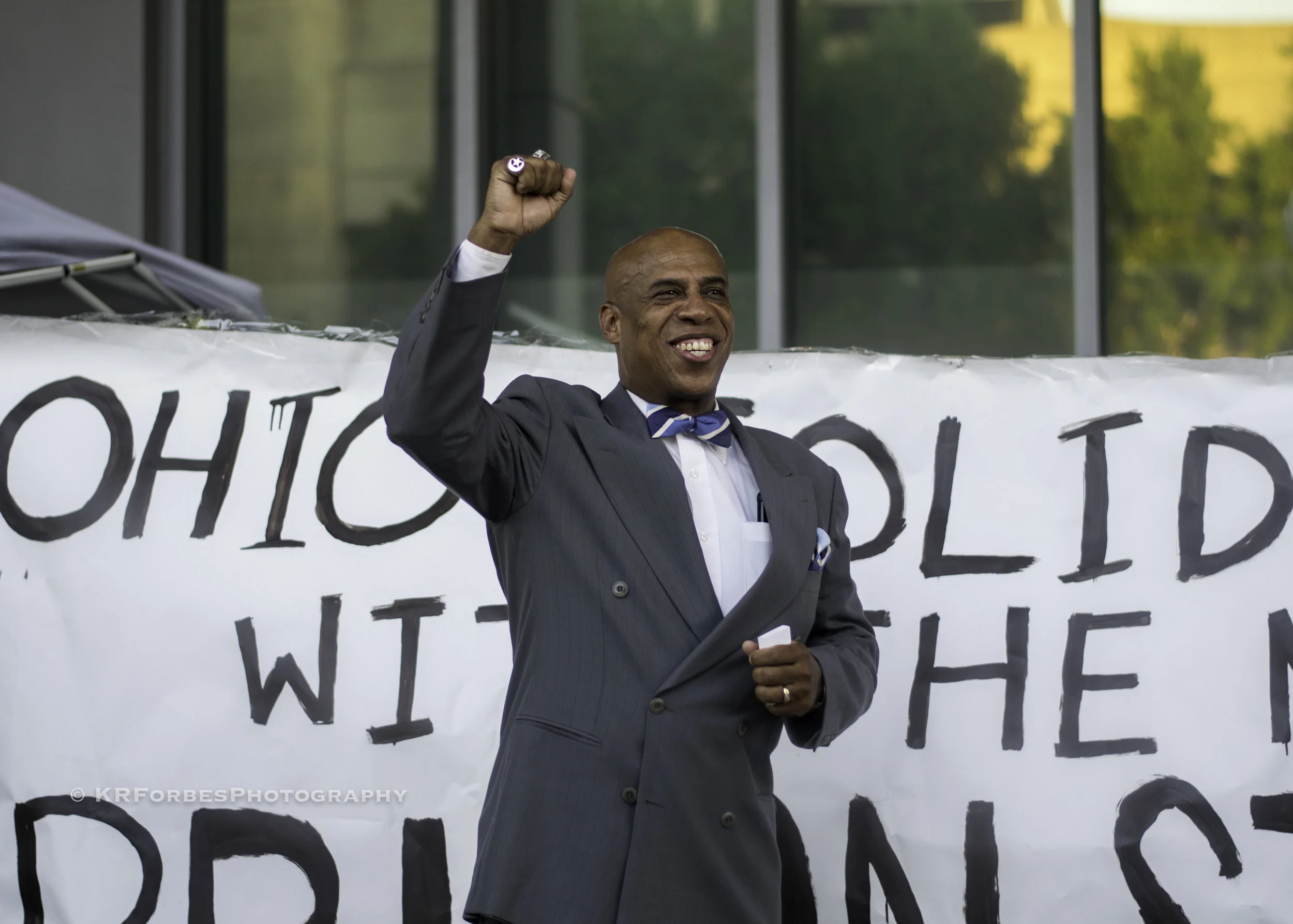 Lionel Muhammad, wrongfully imprisoned for over 23 years, addresses the crowd gathered at the Franklin County courthouse.