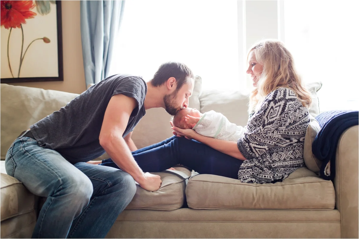 Lifestyle in-home newborn session in San Francisco, CA. Photos by Briana Calderon Photography based in the San Francisco Bay Area in California.