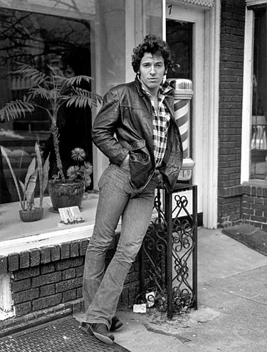 Bruce at Frank’s barber shop on King's Highway, 1978