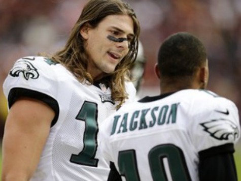 How on earth does a man get paid to coach football and/or evaluate talent, then decide on Joe Dirt over Desean Jackson?!? We give Chip two years, at most, in SF.