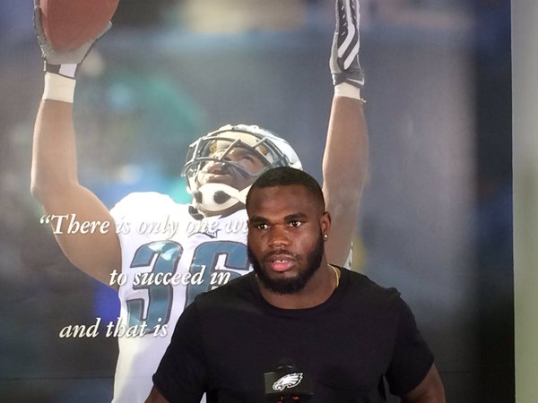 We welcome Wilmington, Delaware native/lifelong Birds Fan/rookie running back Wendell Smallwood to the choir, in an offense that gives everybody a chance to take a solo.