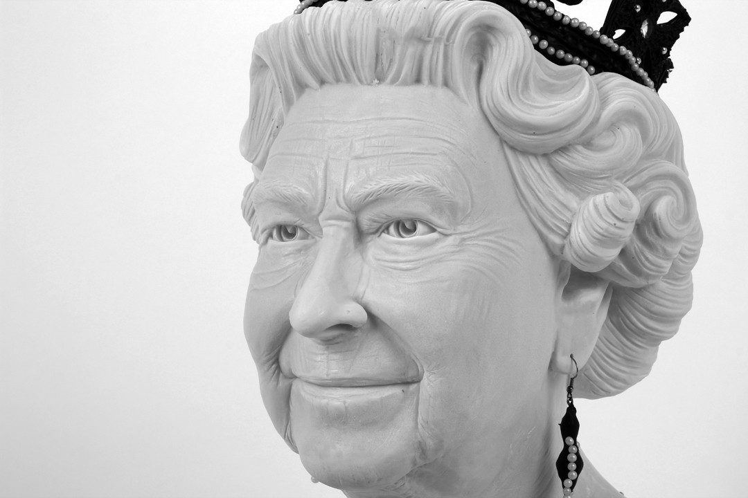 queen2 2.jpg