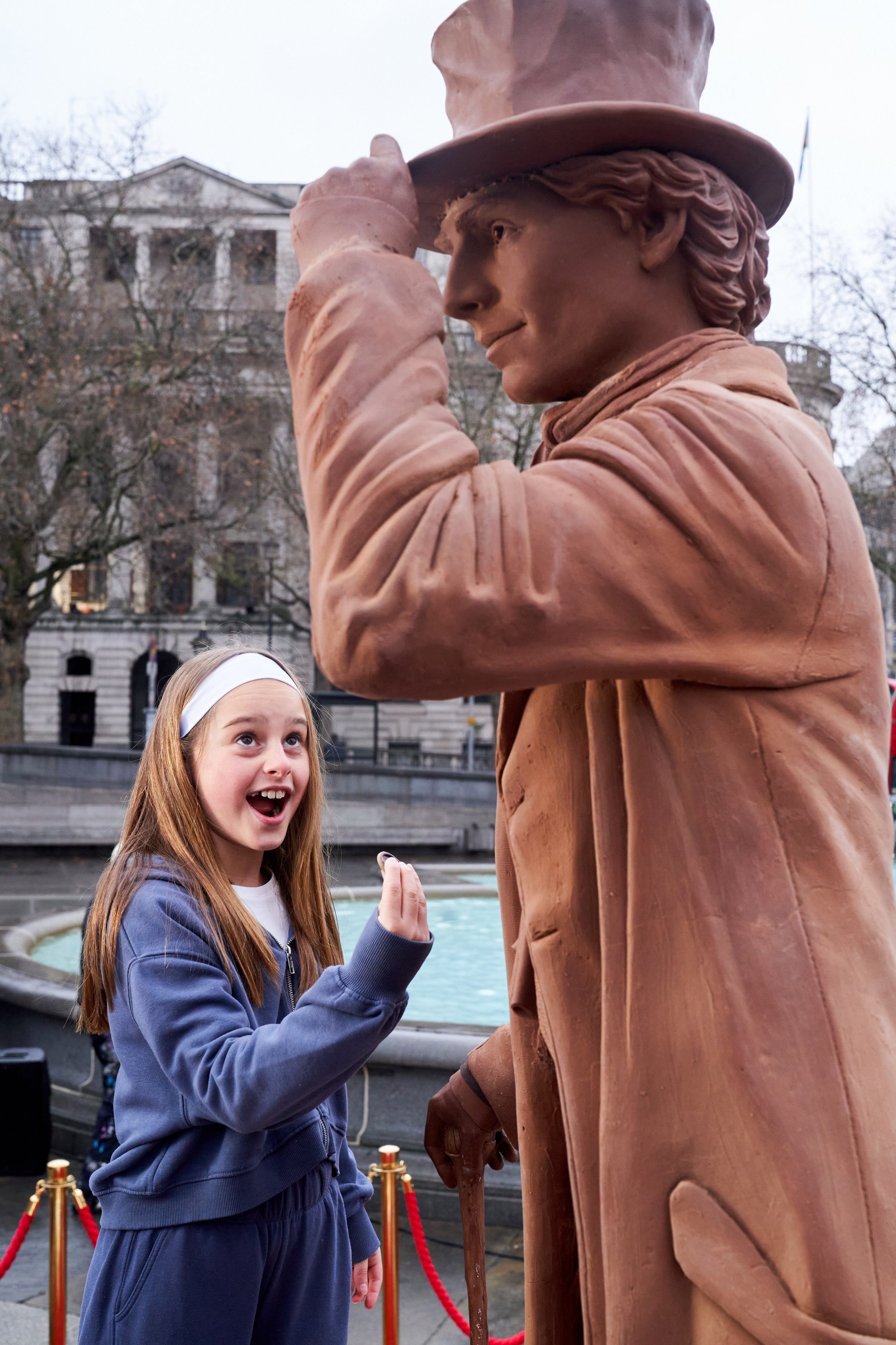 Wonka Chocolate Statue 10.JPG