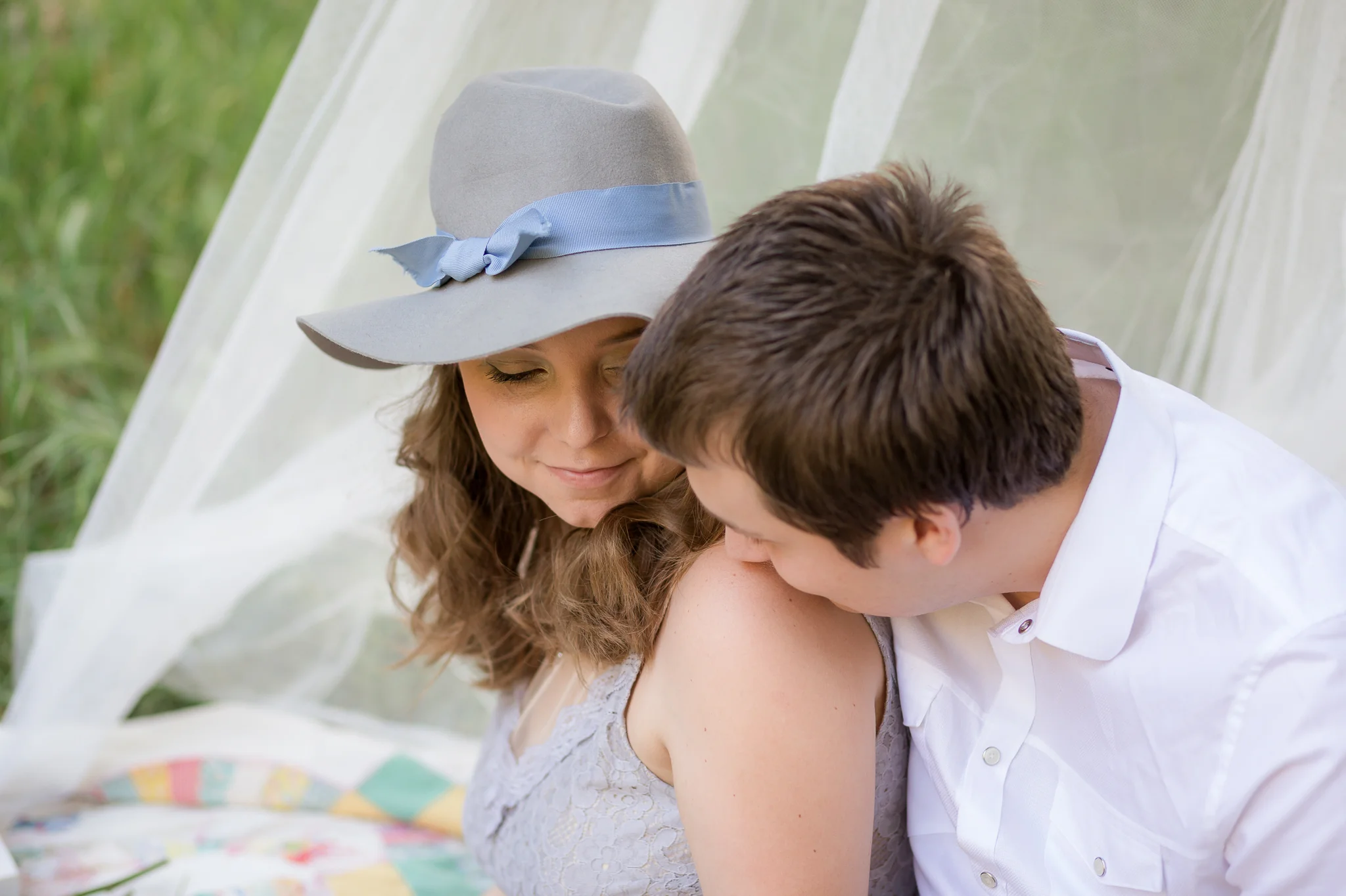 Picnic Engagement Session - Oh My Goddard Photography-13.jpg