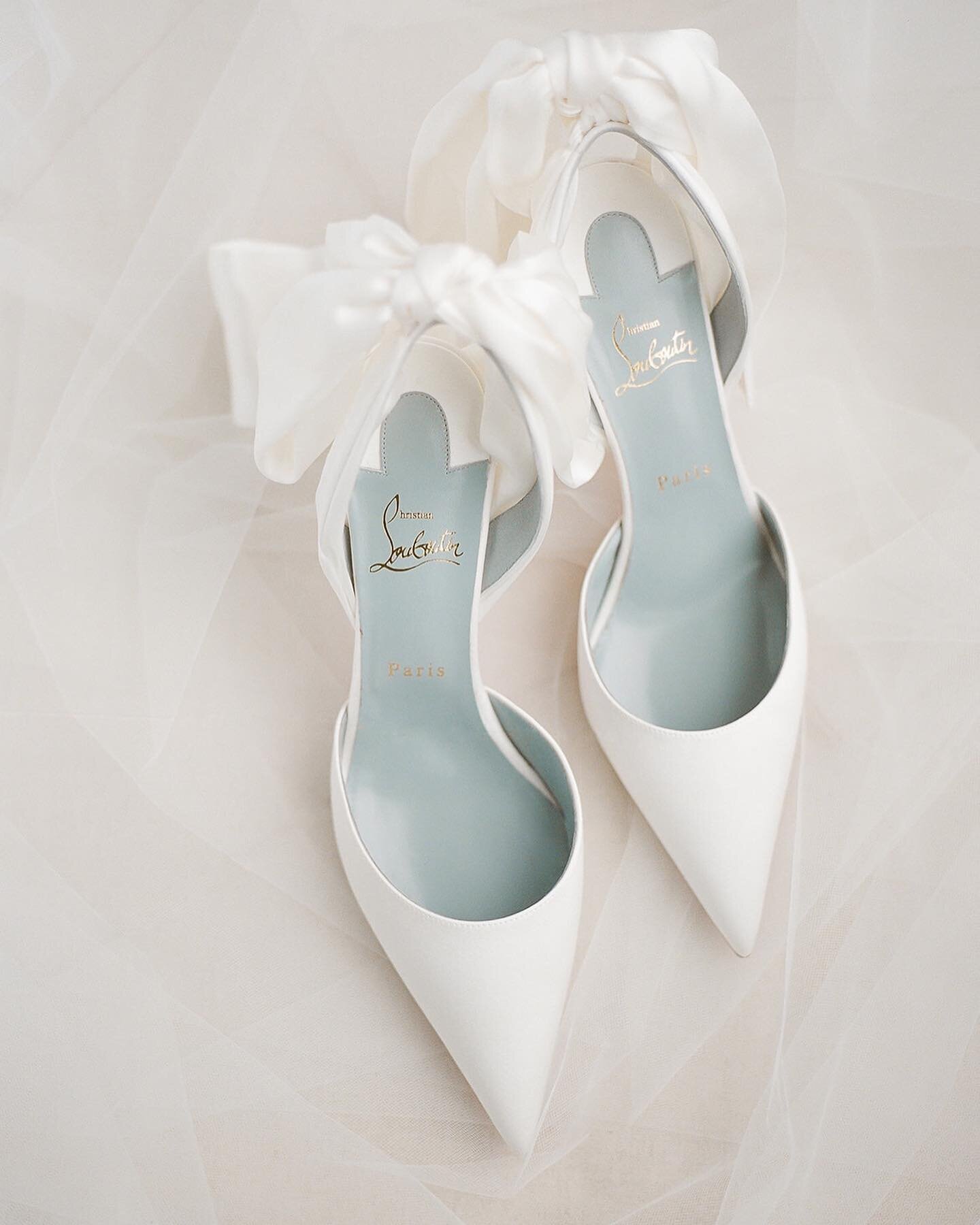 Something I&rsquo;ve noticed consistent among Elle and James Co. Brides:

Great taste in shoes ✨

photo: @tetianaphotography