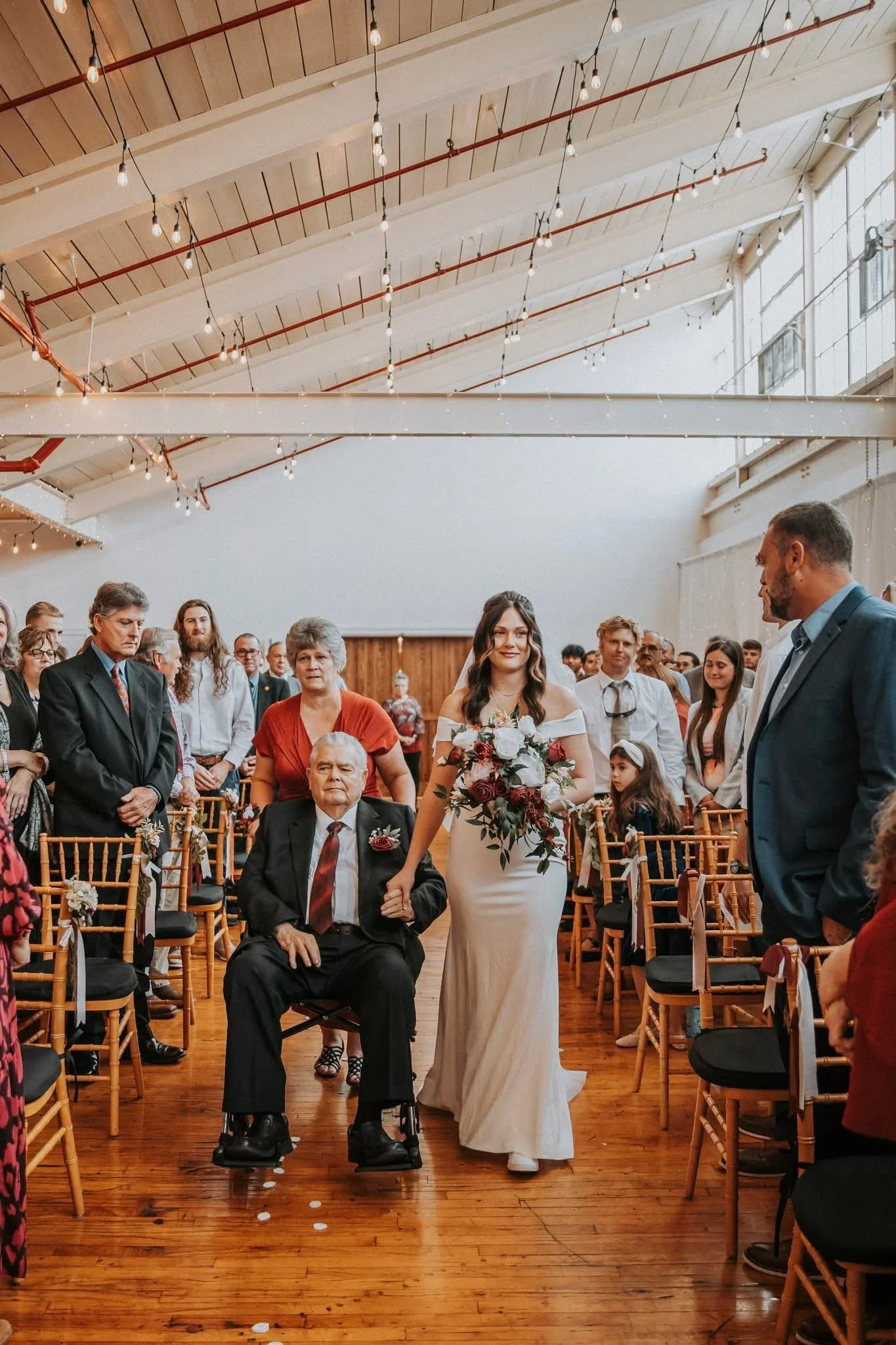 fall wedding indoor venue orange va 4.jpeg