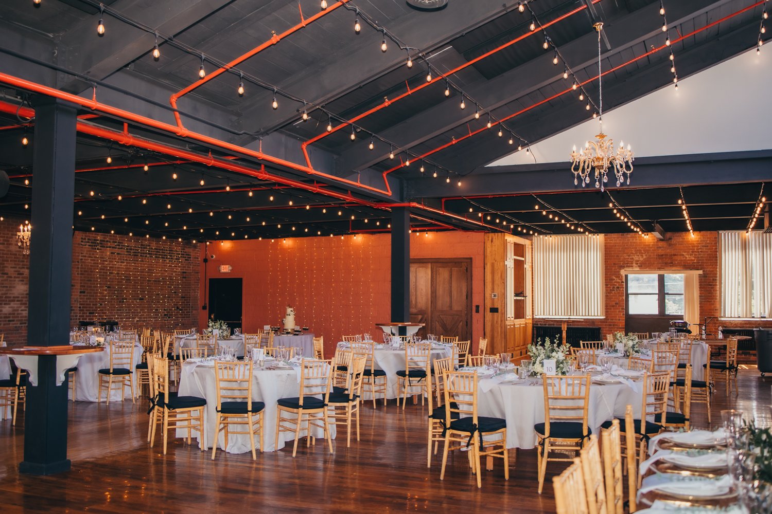 elegant indoor wedding venue virginia 18.jpg