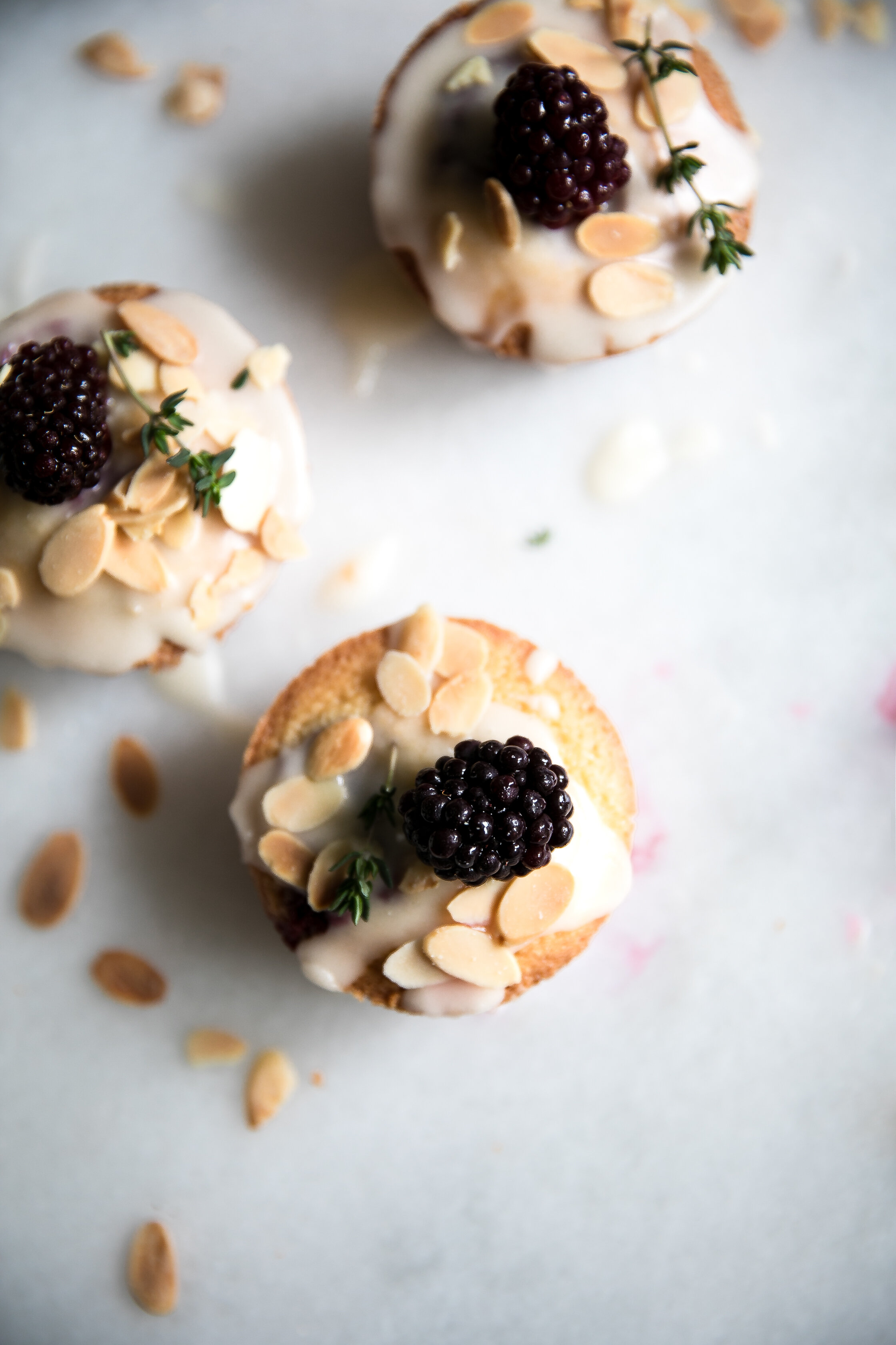 Blackberry &amp; thyme friands