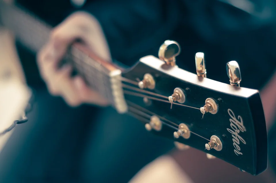 guitar-756322_960_720.jpg