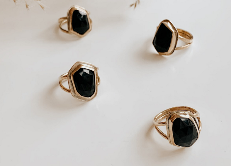 DE92ECA0-ECC1-43B9-9C54-2E98B2E9069E