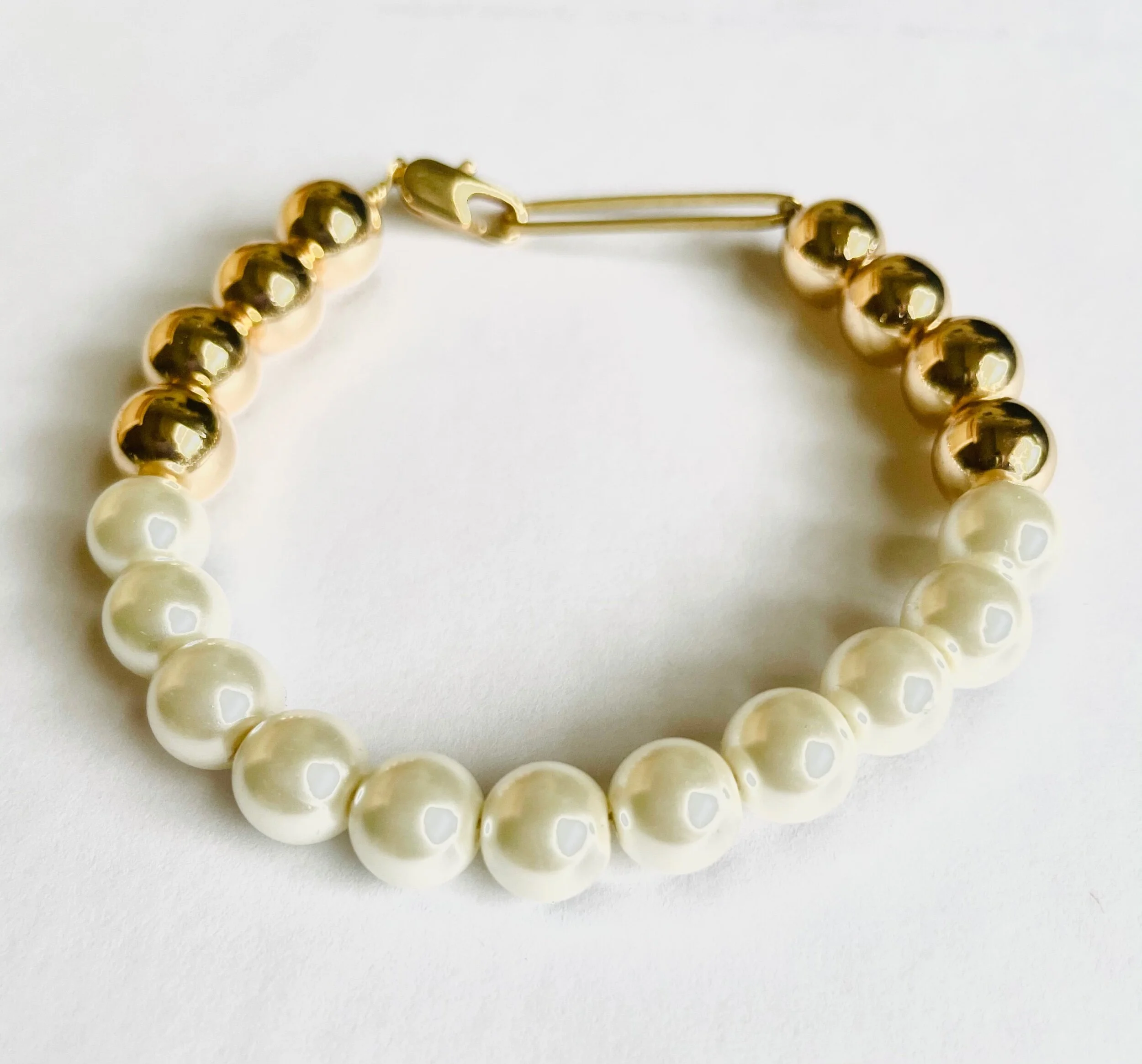 3183979E-C880-4C80-9BA4-784AB7CAA754