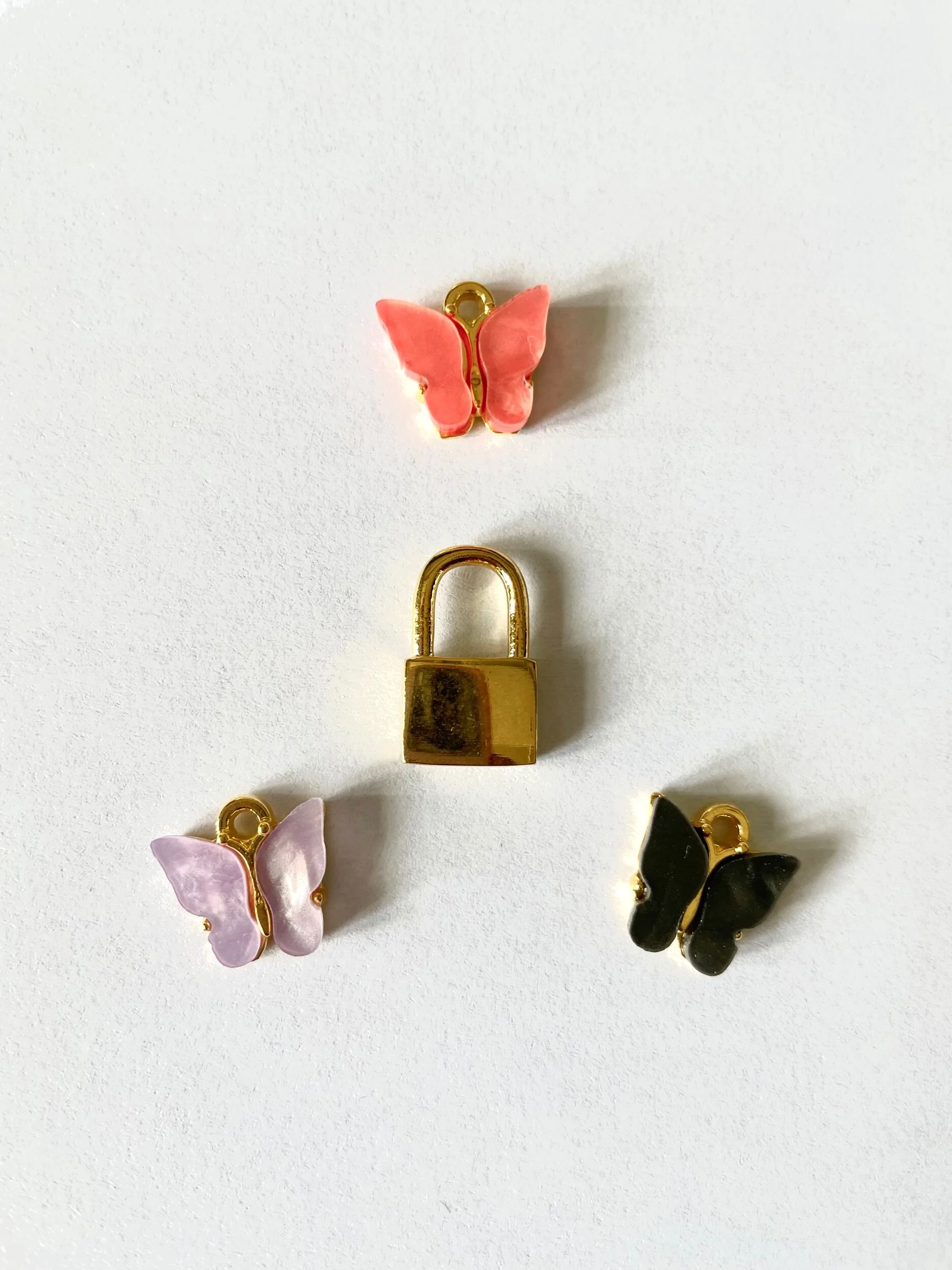 A8E9FE22-A880-4F27-AEB3-1DEFD372B45C