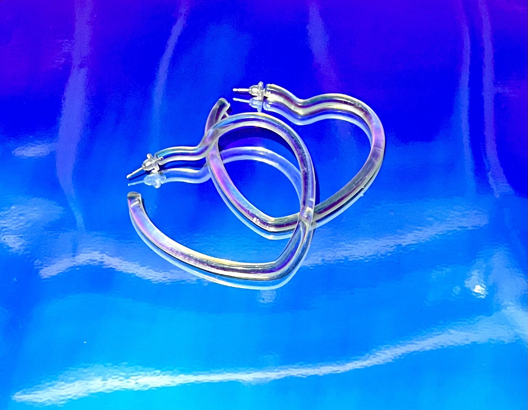 B4F39236-B5FE-499A-BC62-5644514605BF