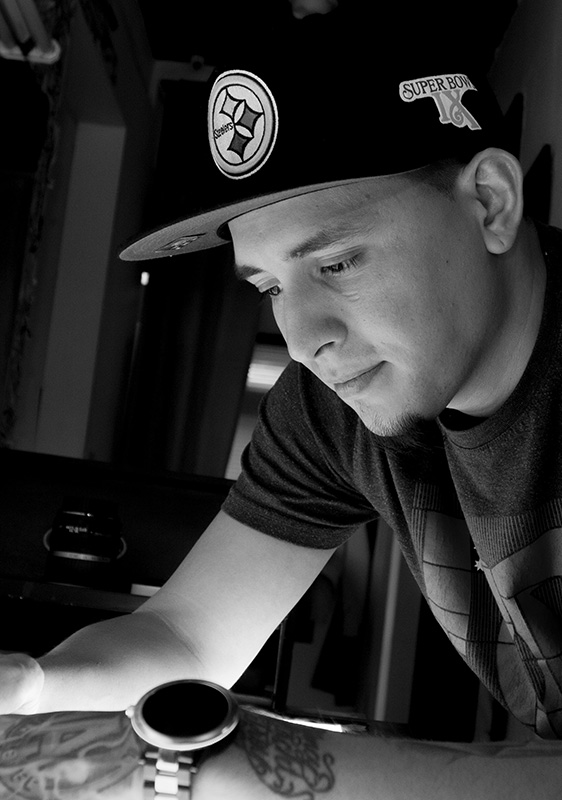 erik-profile-artist.jpg