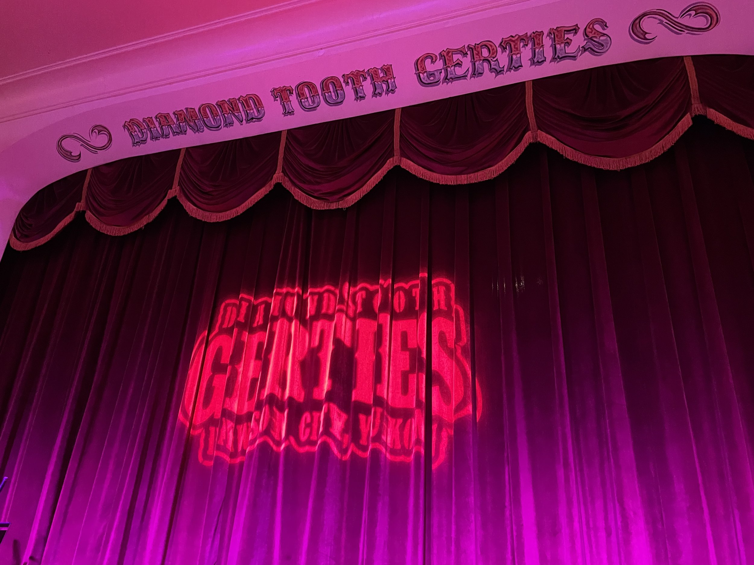 Diamond Tooth Gerties Gobo.JPG