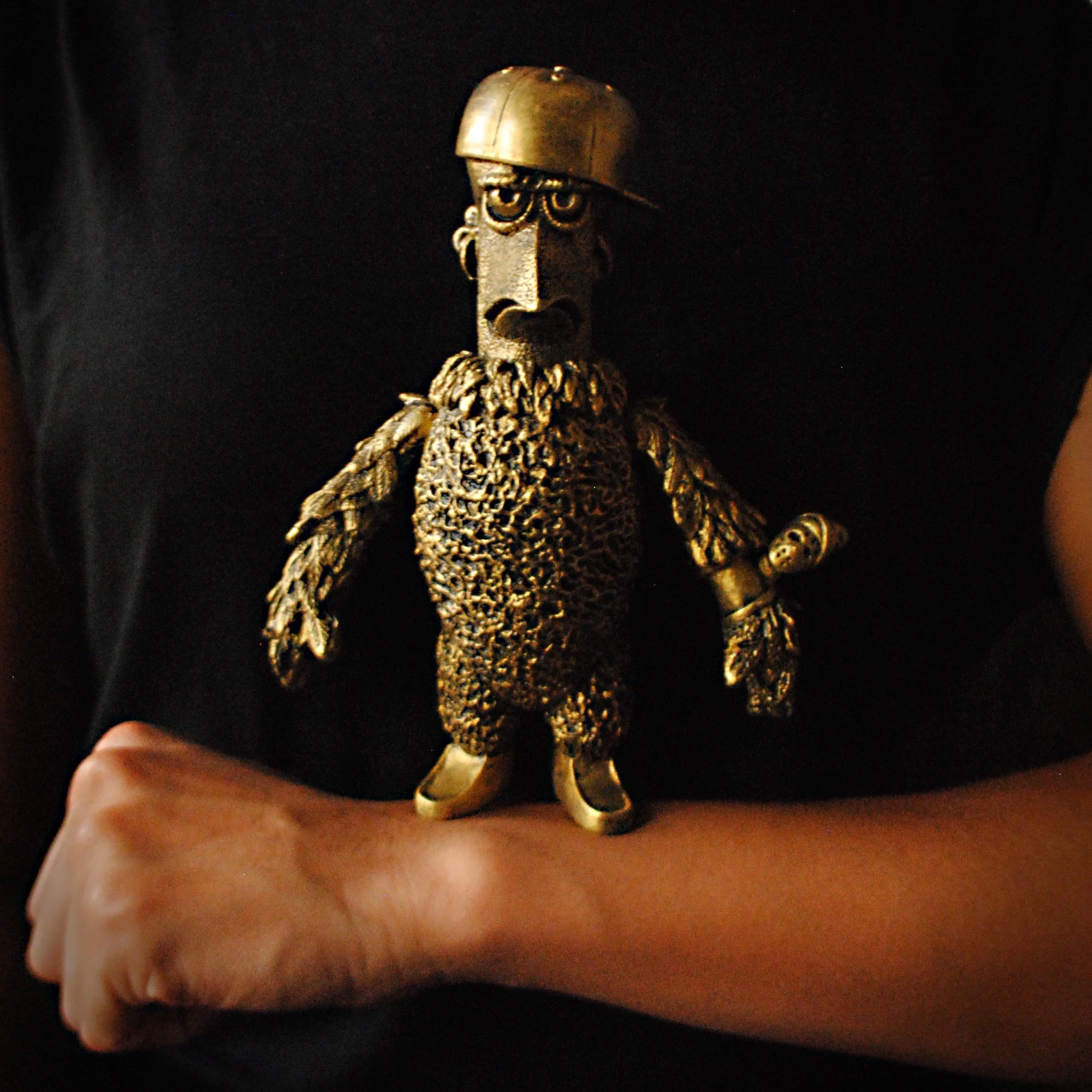 traptoys_ironsam_wrist.jpg