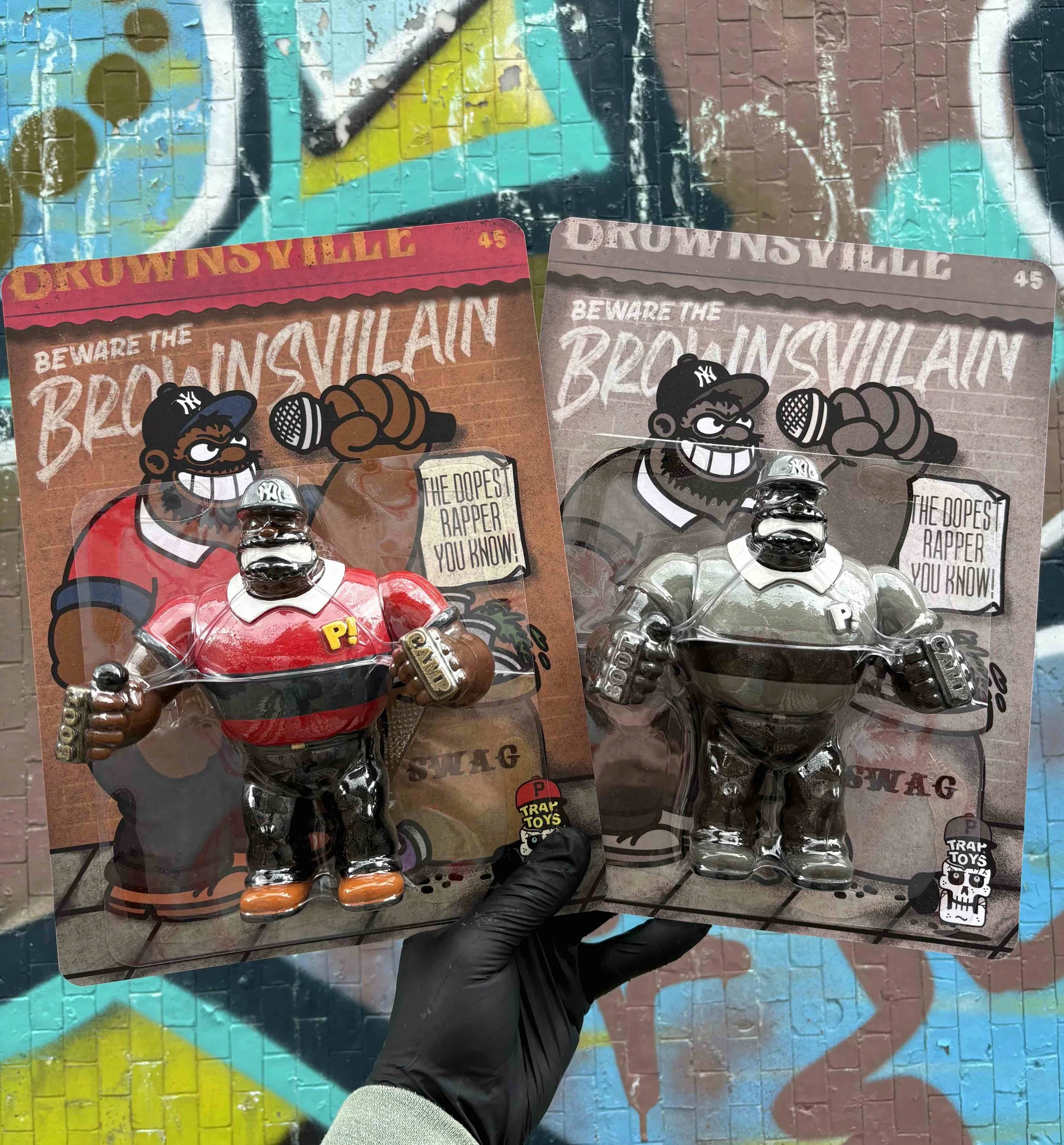 traptoys_brownsvillain_03_low.jpg