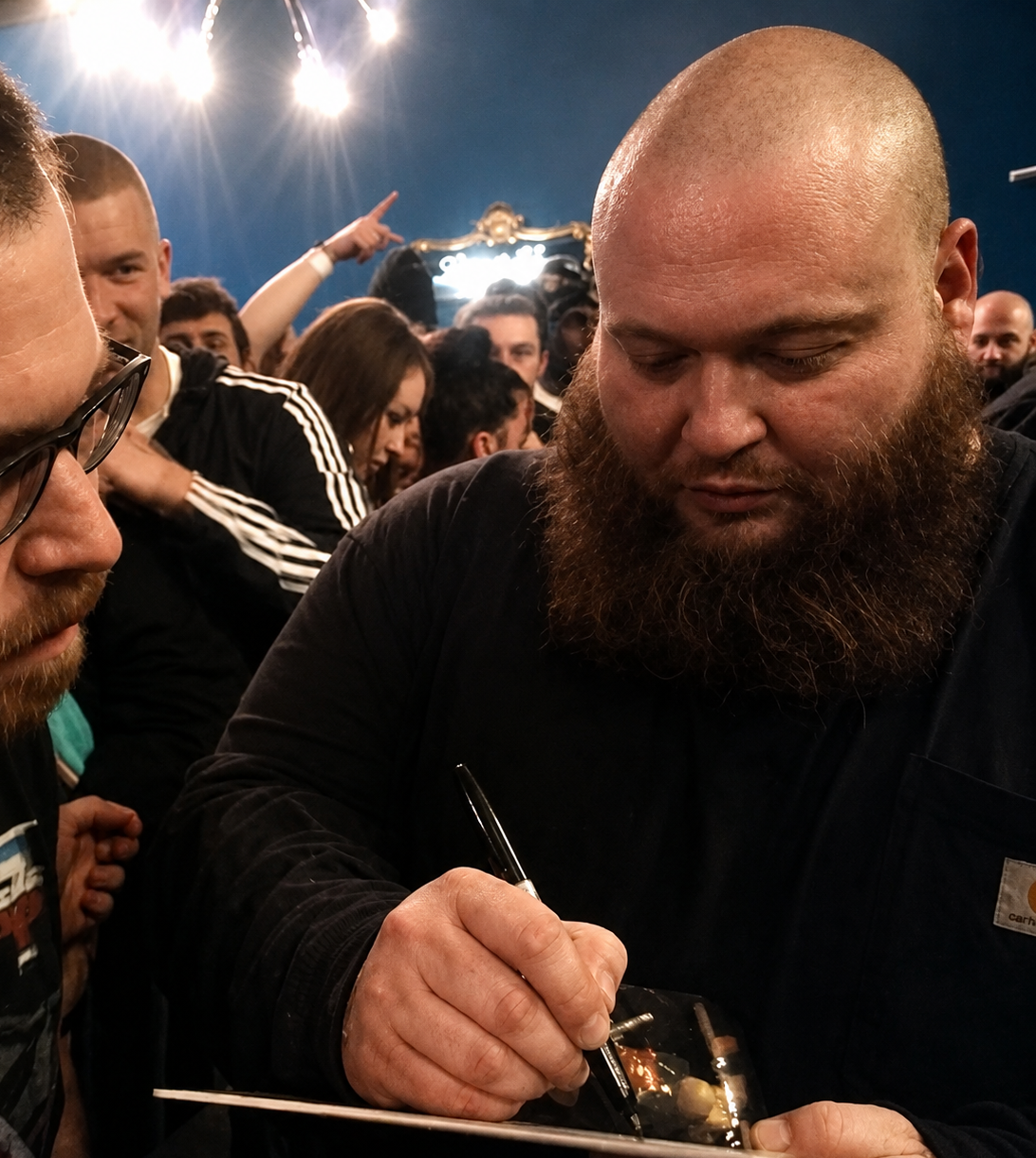 traptoys_actionbronson_signing_toy.PNG