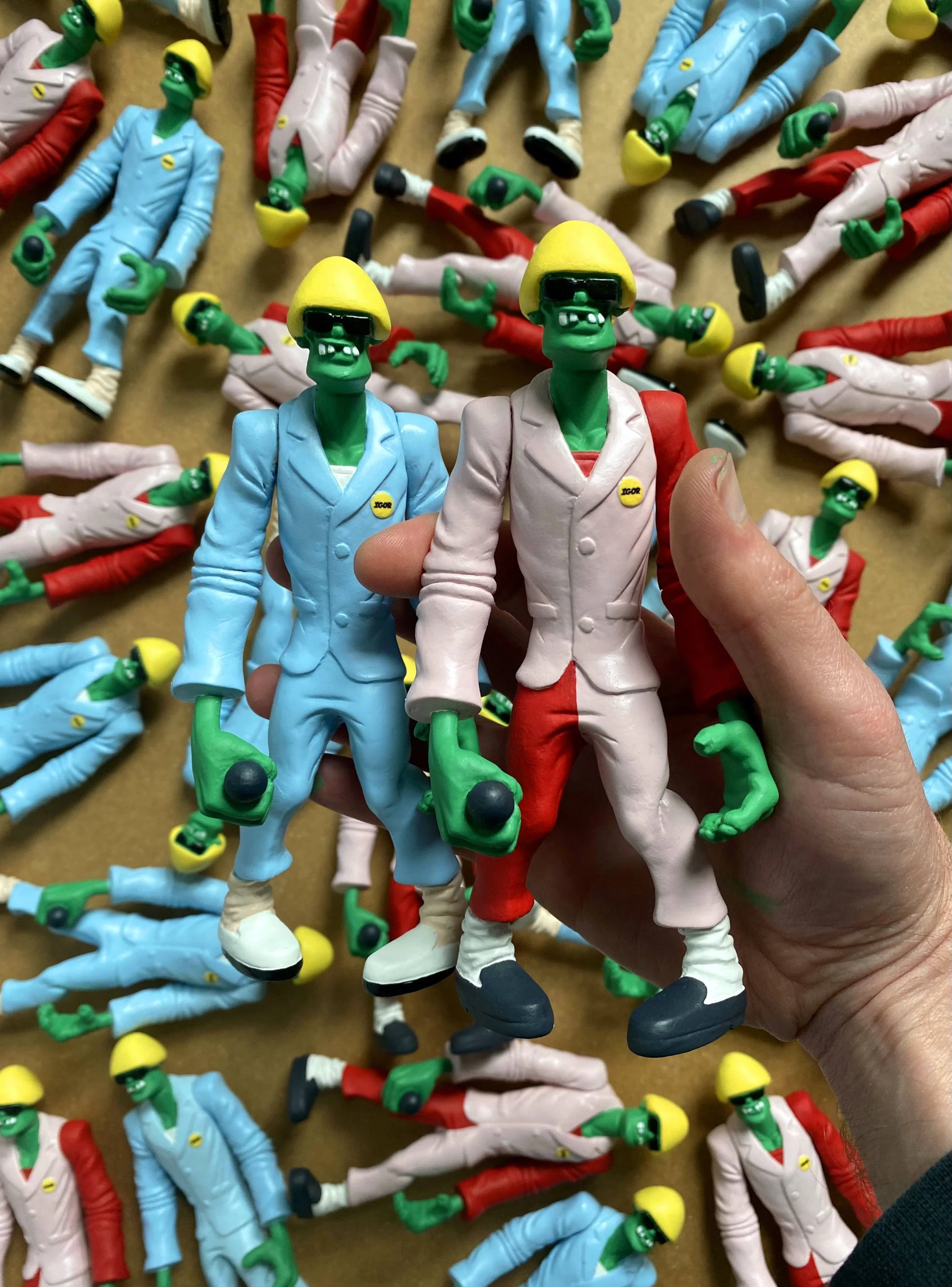 traptoys_IGOR_figures_hand_low.jpg