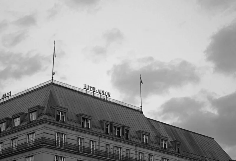 The initial Greenshowroom fair at Hotel Adlon. Top: Fashion presentation, bottom: Hotel Adlon from the outside.
