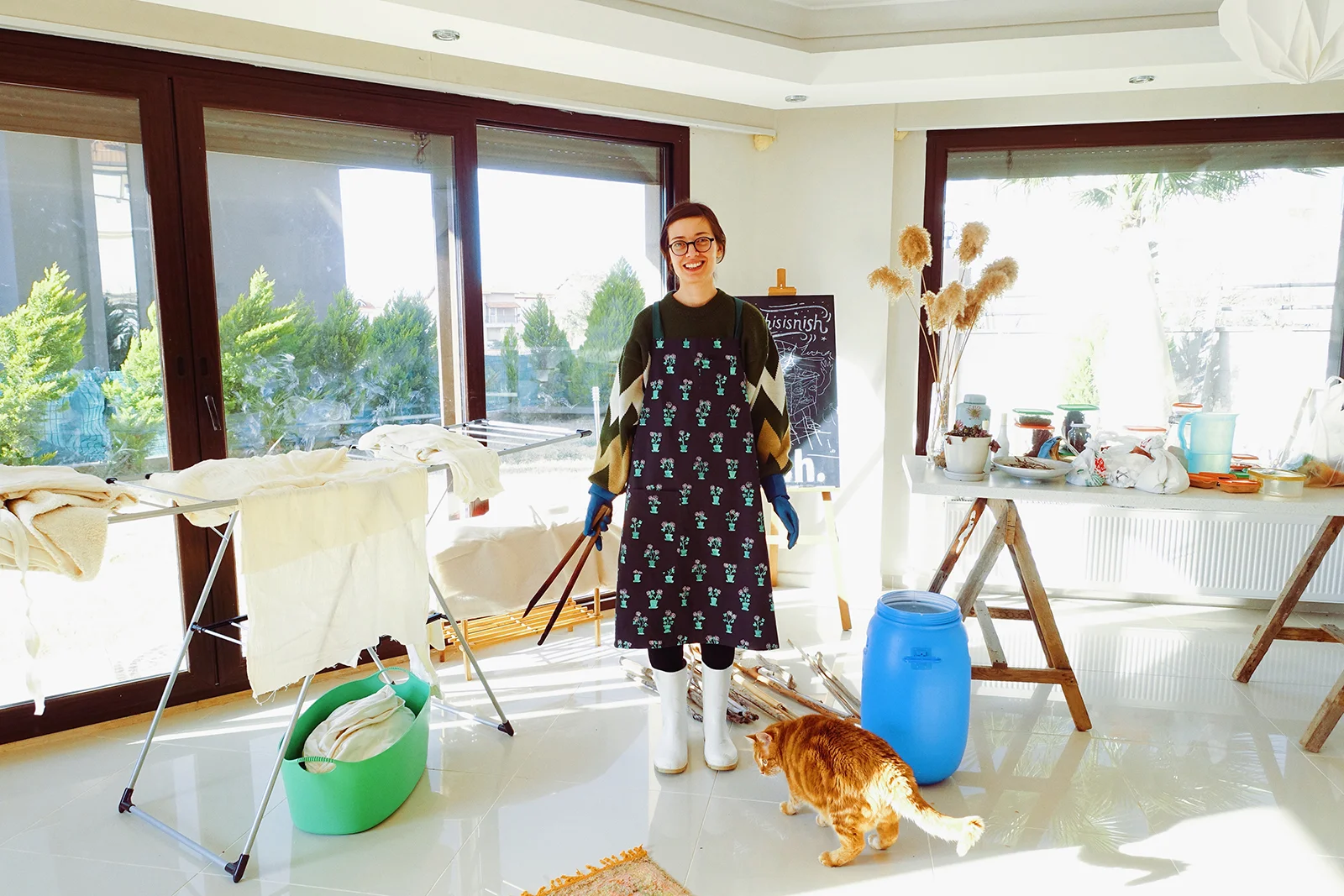 Özge in her studio