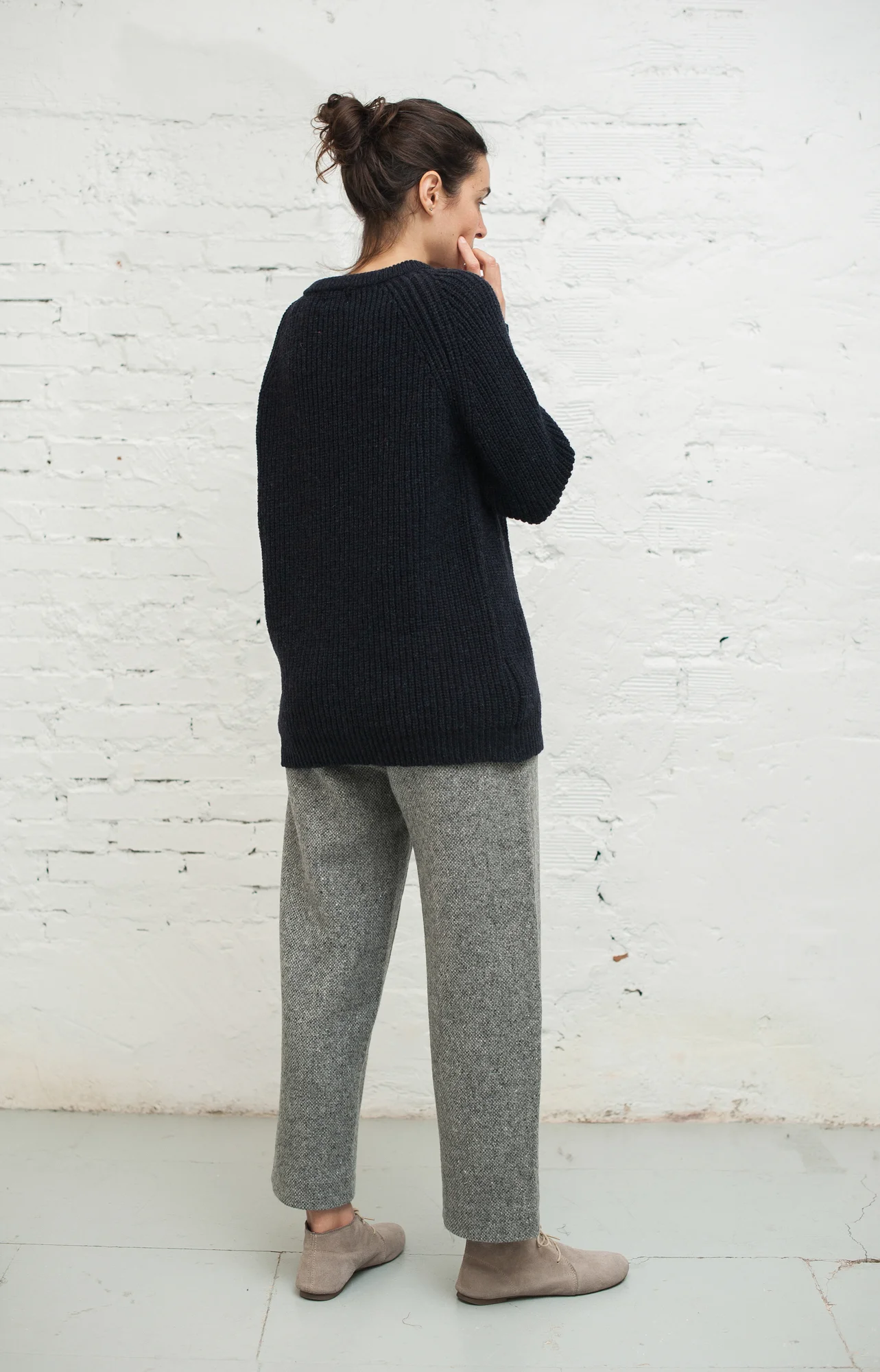 Gabriel-Navy-Woman-back.jpg