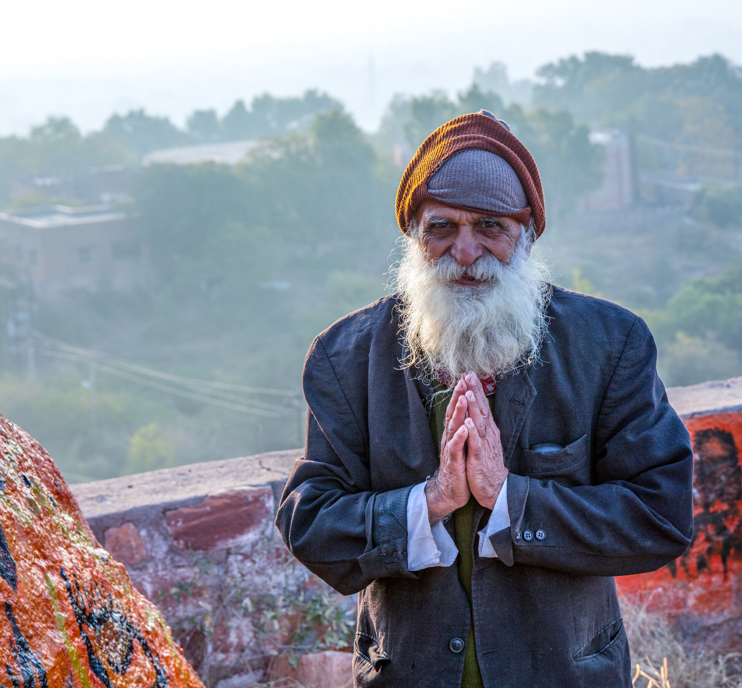 JaimeSiordia_India Prayer Man.jpg