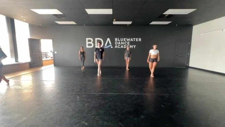 Combos have been 🔥 so far this summer! Thank you to our amazing choreographers for your creativity 🙏🏼

Week 1- @miaaferrera 
Week 2- @anaiyawillems 
Week 3- @abbyyknightt 

3 more weeks of summer training!! Let&rsquo;s turn it up 💪🏼