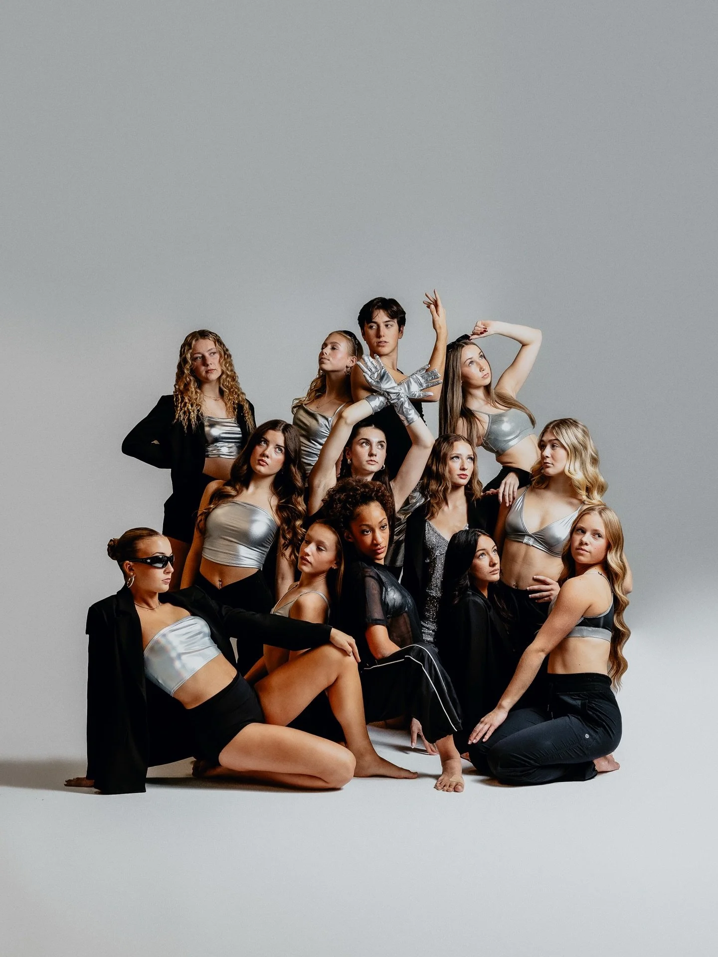 🩵S10 C2 Senior Company🩵

Fallon
Fiala
James
Ava F 
Grace
Emma
McKenna
Ava D 
Avalynn
Aivah
Lauren
Ally
Paige