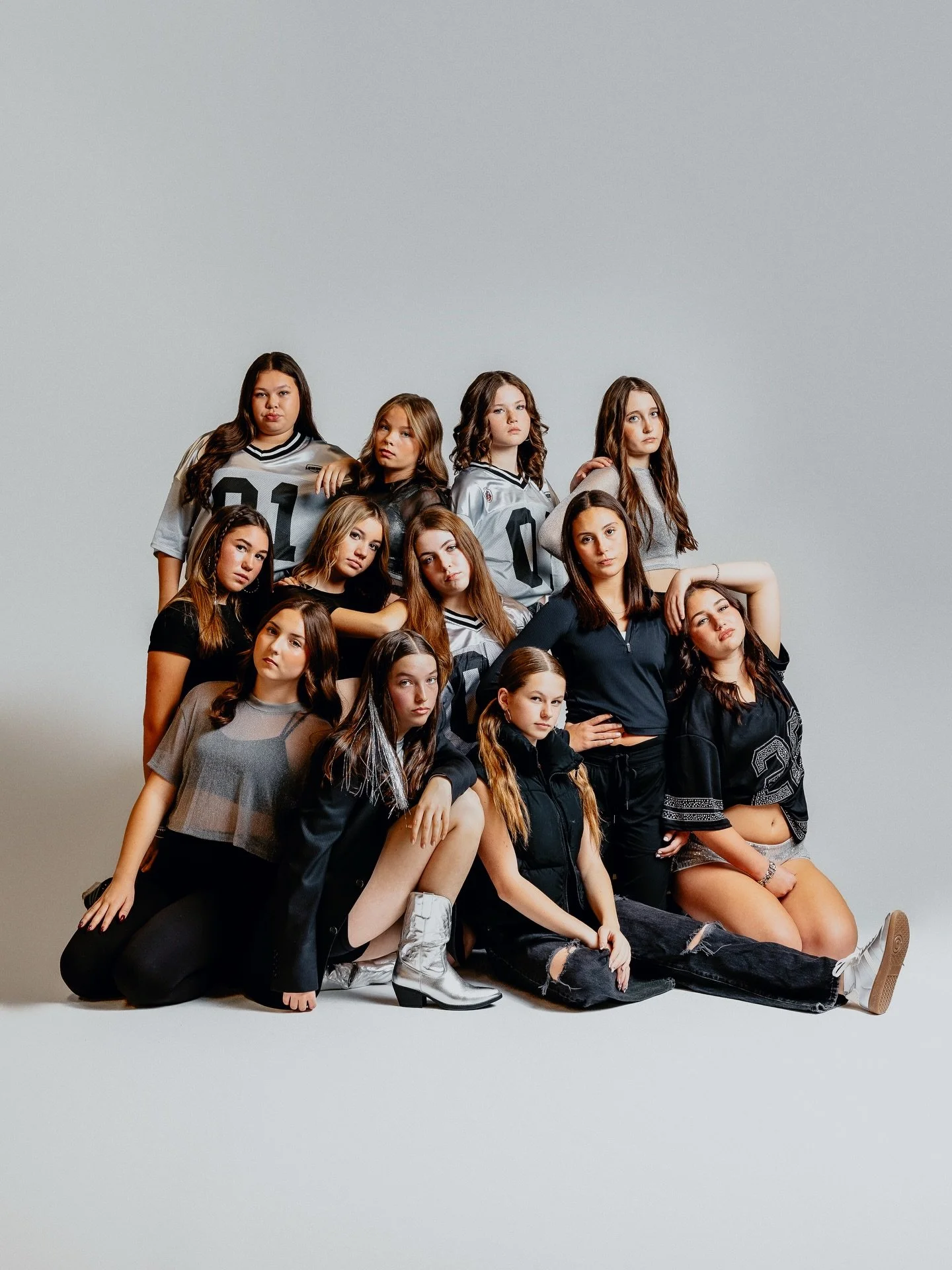 🩵S10 C1 Senior Company🩵

Harlow 
Maizie 
Poppy
Kara 
Leighton
Ellie
Emma
Rose
Zoey
Briar
Anna 
Olivia